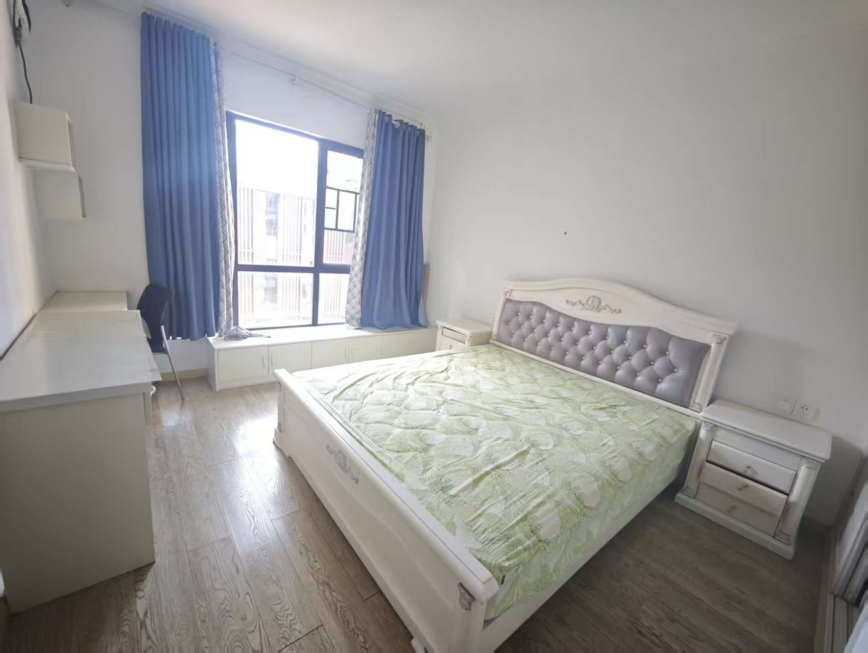 融冠亲城  4室2厅2卫    3000.0元/月室内图