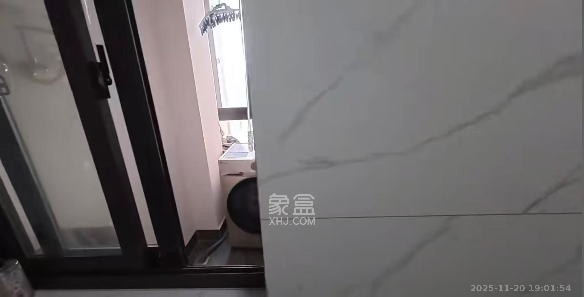 新新花园 3室2厅2卫 2600.0元/月 新新花园 3室2厅2卫 2600.0元/月室内图