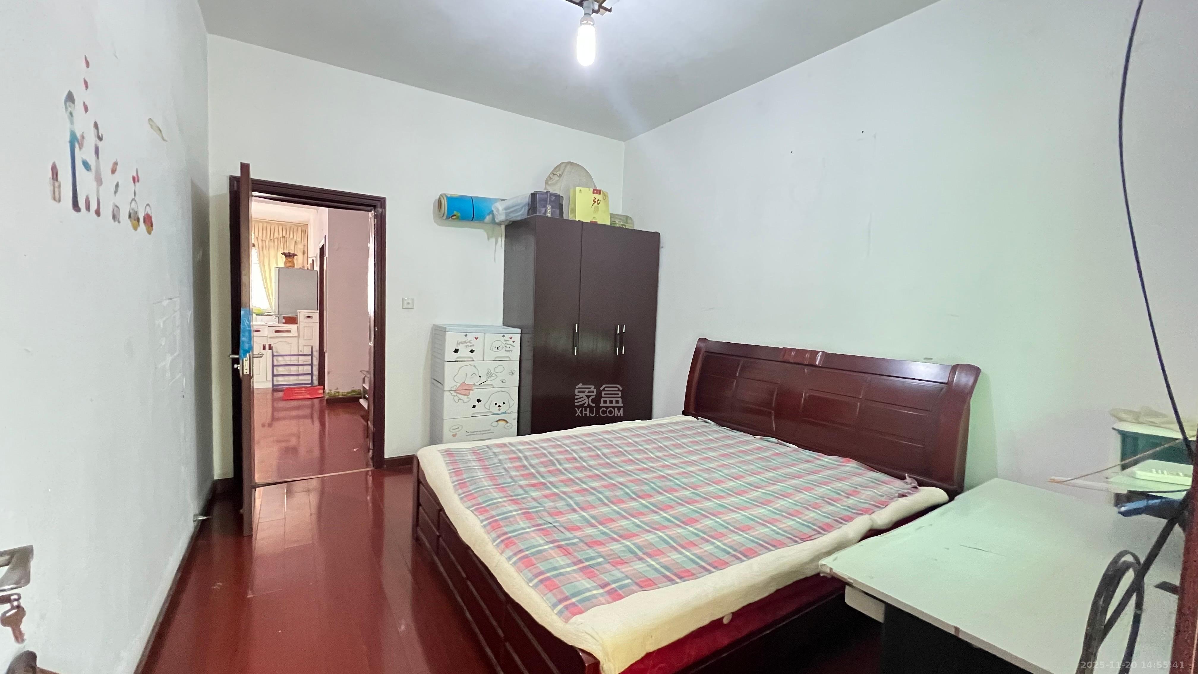 中南汽车世界 2室2厅1卫 1000.0元/月 中南汽车世界 2室2厅1卫 1000.0元/月室内图