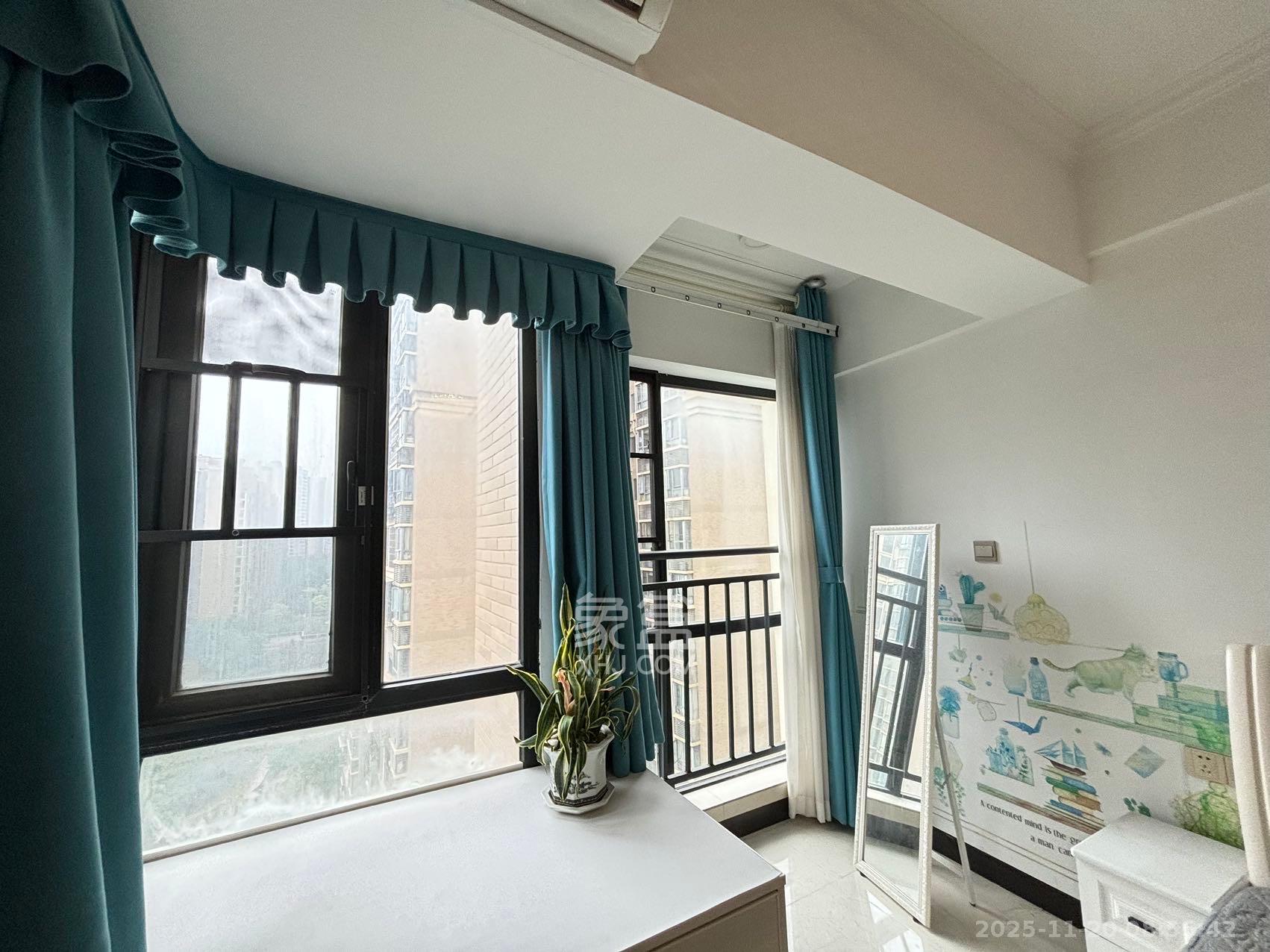 英郡年华 1室1厅1卫 1300.0元/月 英郡年华 1室1厅1卫 1300.0元/月室内图