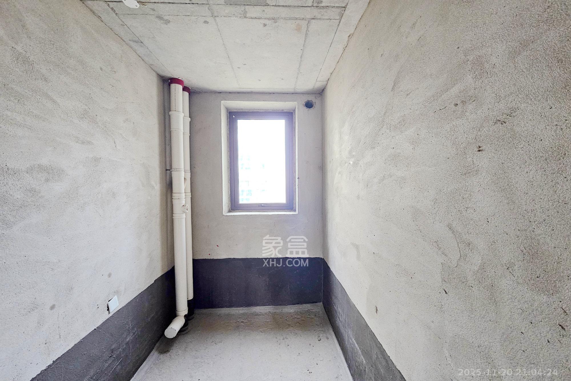 明昇壹城(明昇时代广场)二期 4室2厅3卫 228.0万 明昇壹城(明昇时代广场)二期 4室2厅3卫 228.0万其他