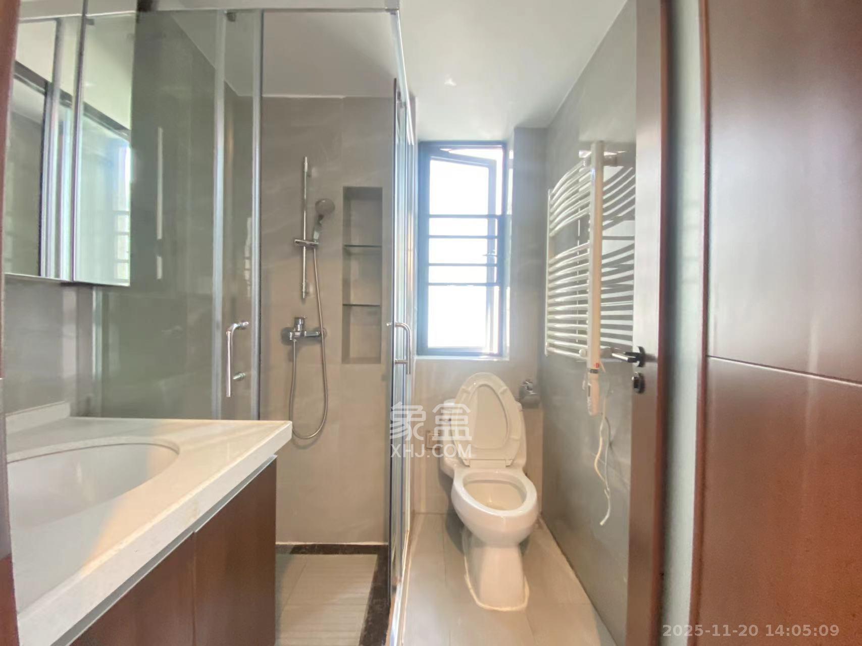 绿地长沙城际空间站（绿地新里佳苑）  3室2厅2卫    3500.0元/月室内图