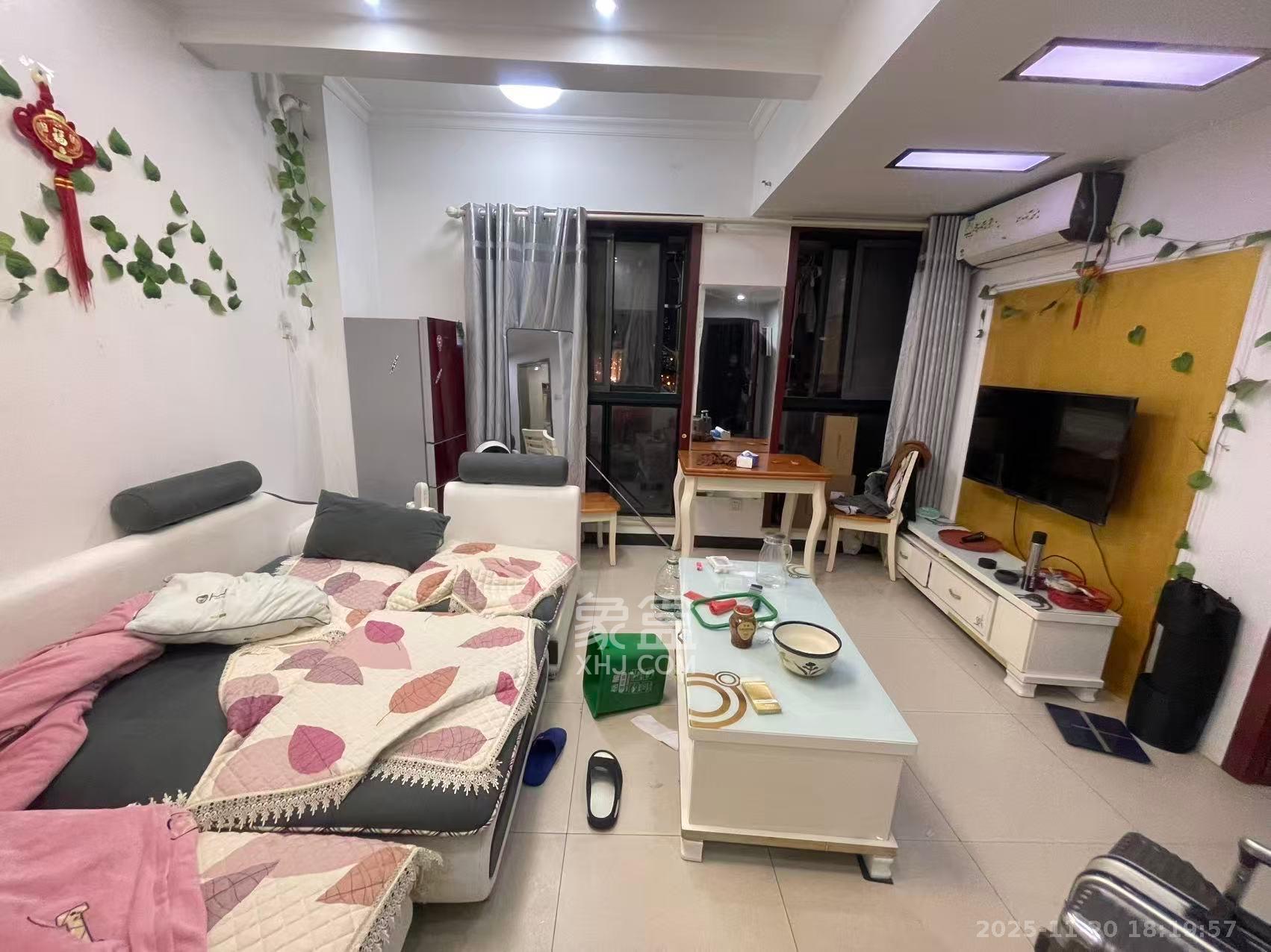 嘉汇公馆 2室2厅1卫 1600.0元/月 嘉汇公馆 2室2厅1卫 1600.0元/月室内图