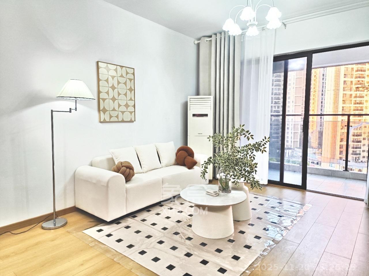 达美D6区  2室2厅1卫    2600.0元/月