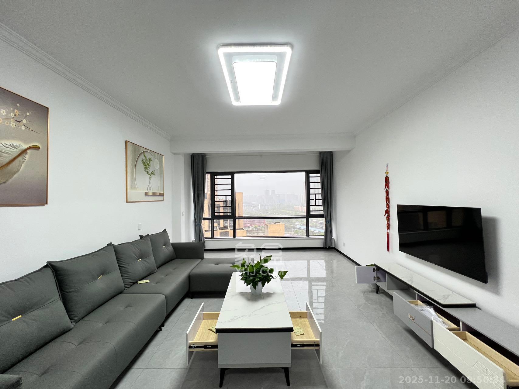 万科魅力之城  3室2厅2卫    2300.0元/月室内图