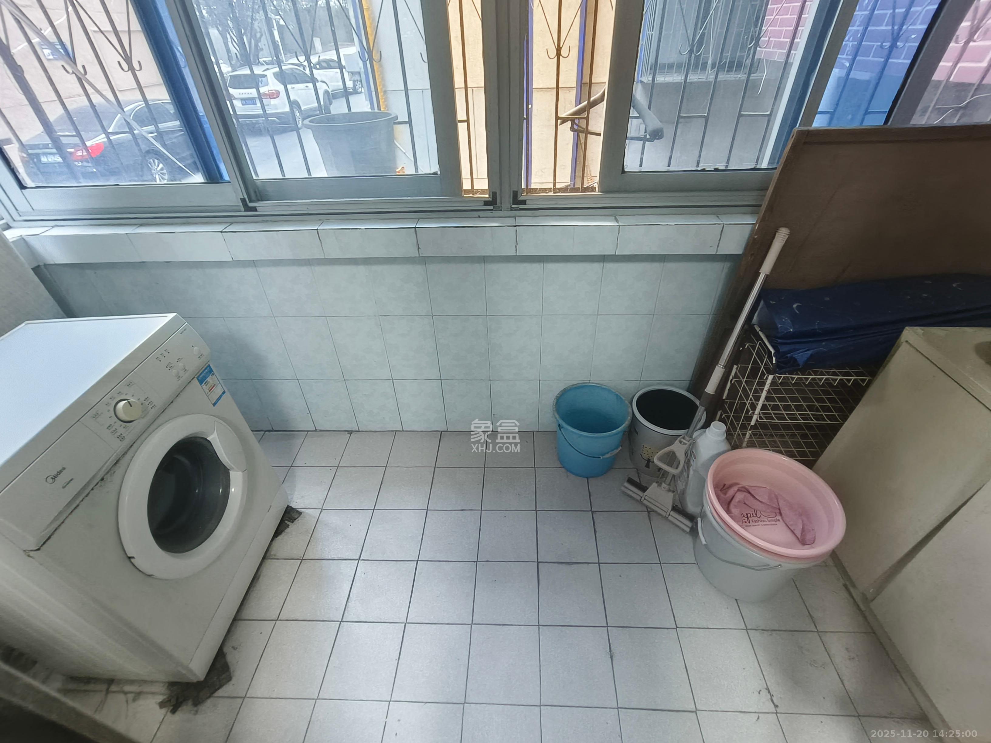 化工设计院 3室2厅1卫 2000.0元/月 化工设计院 3室2厅1卫 2000.0元/月室内图