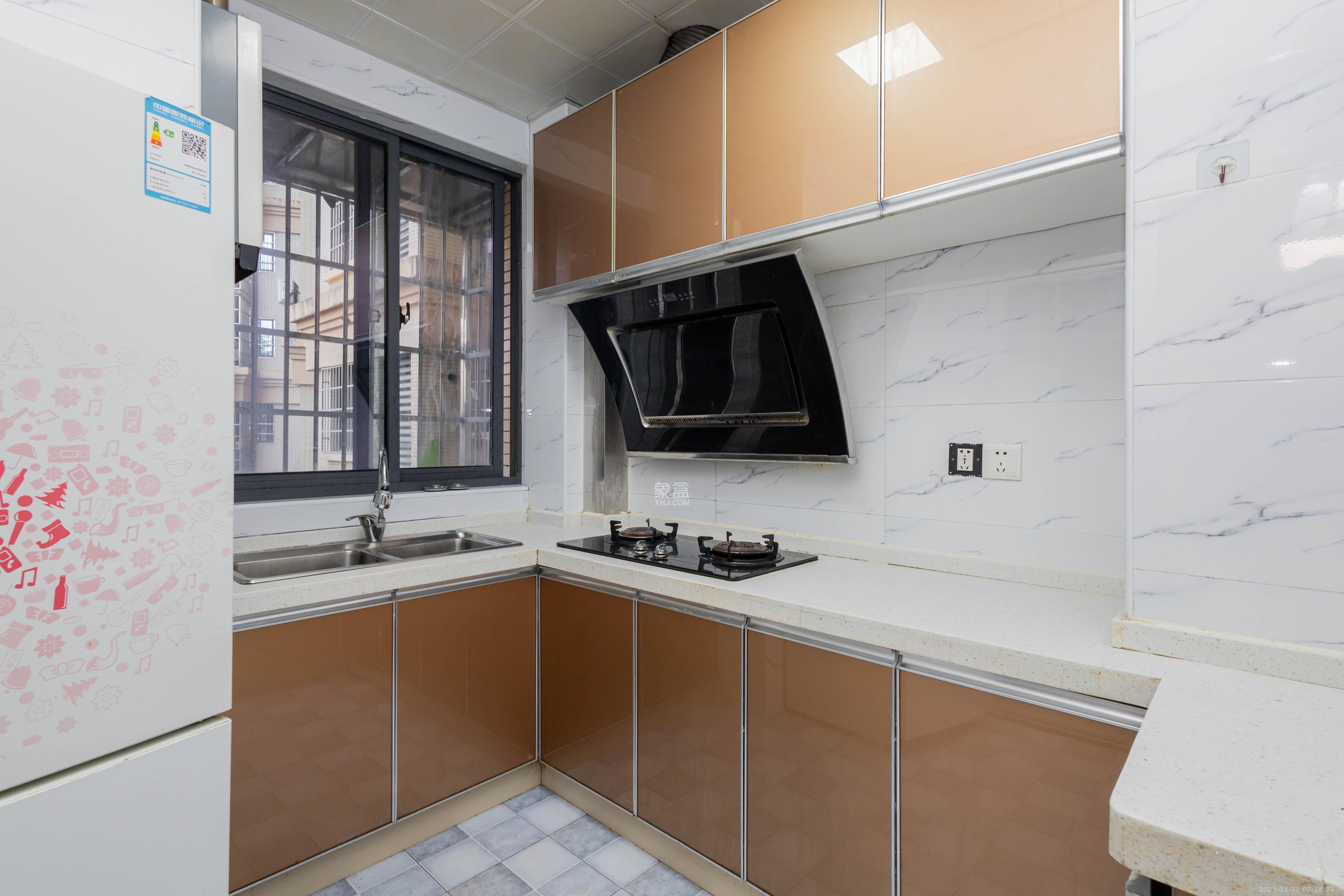 佳美紫郡  2室2厅1卫    42.8万厨房