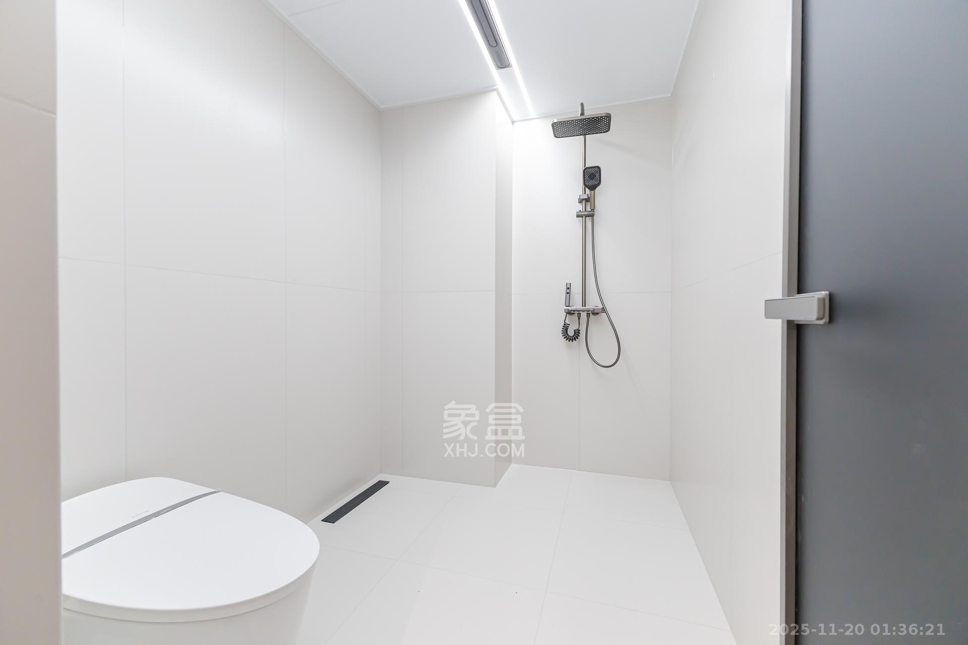 越秀湘江星汇城二期 4室2厅2卫 208.0万 越秀湘江星汇城二期 4室2厅2卫 208.0万卫生间