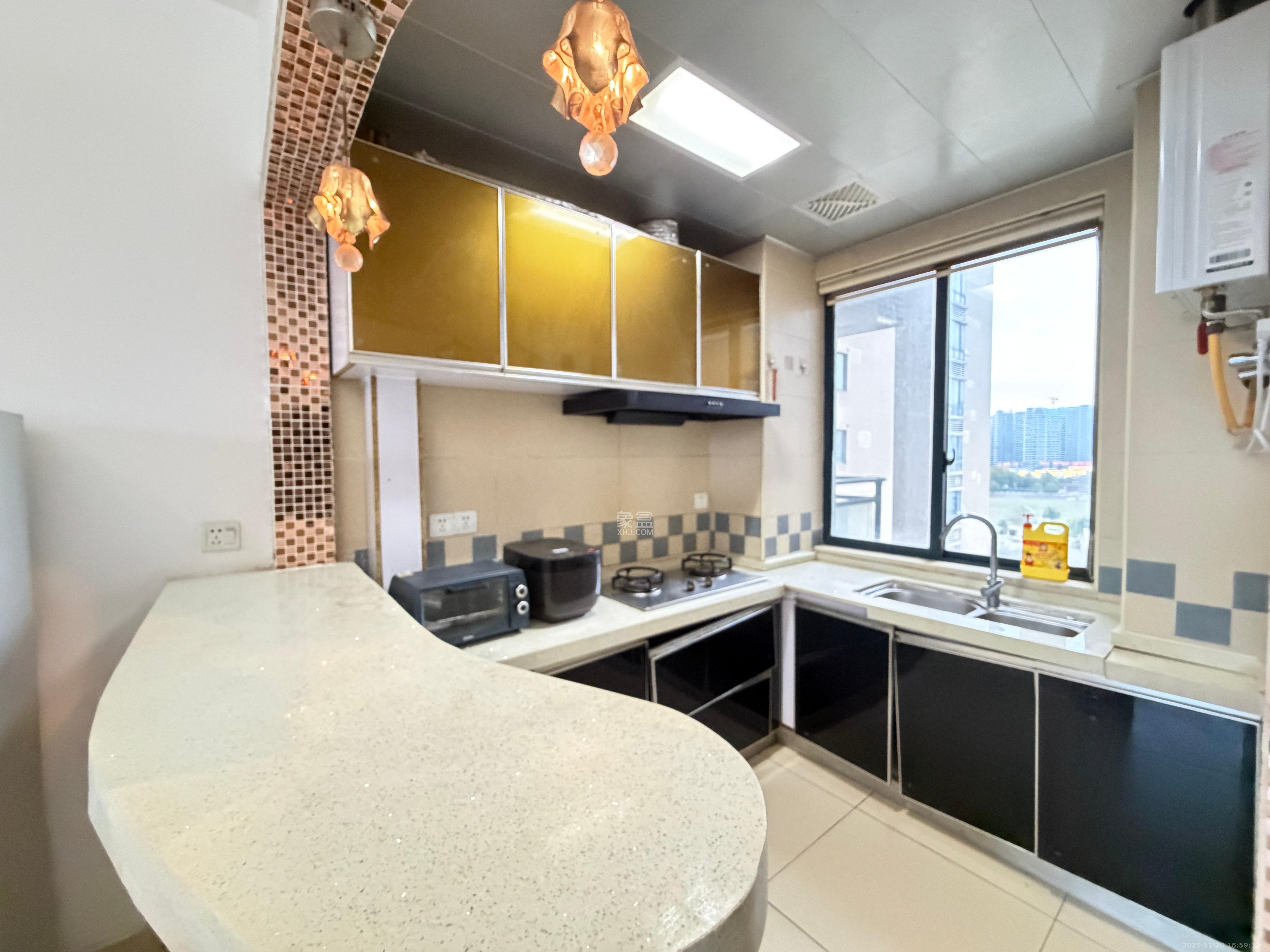 高升金典 2室2厅1卫 2300.0元/月 高升金典 2室2厅1卫 2300.0元/月室内图