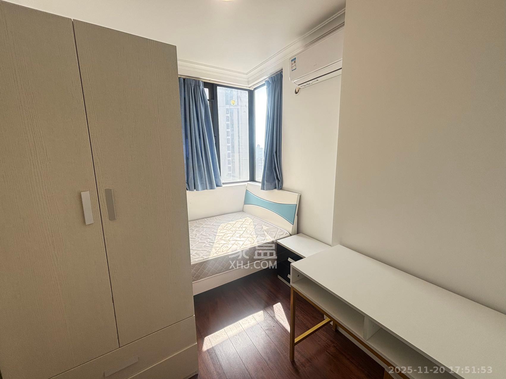 万科魅力之城观澜里  3室2厅2卫    2400.0元/月室内图