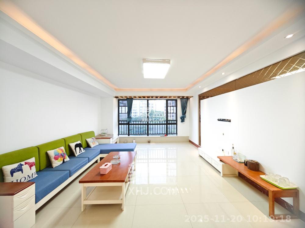 翡翠云天 4室2厅2卫 2500.0元/月 翡翠云天 4室2厅2卫 2500.0元/月室内图