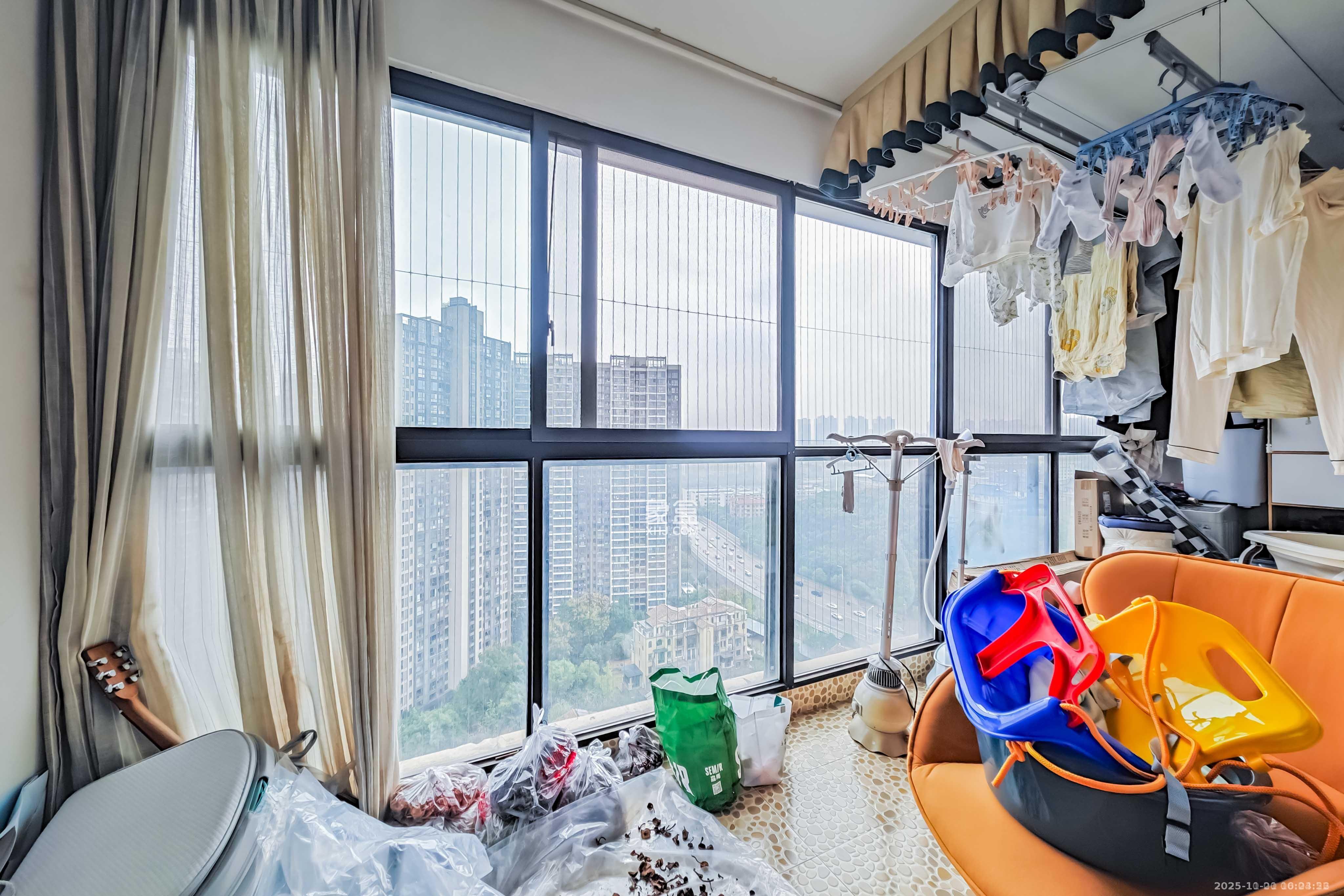 融科东南海 3室2厅2卫 2600.0元/月 融科东南海 3室2厅2卫 2600.0元/月室内图