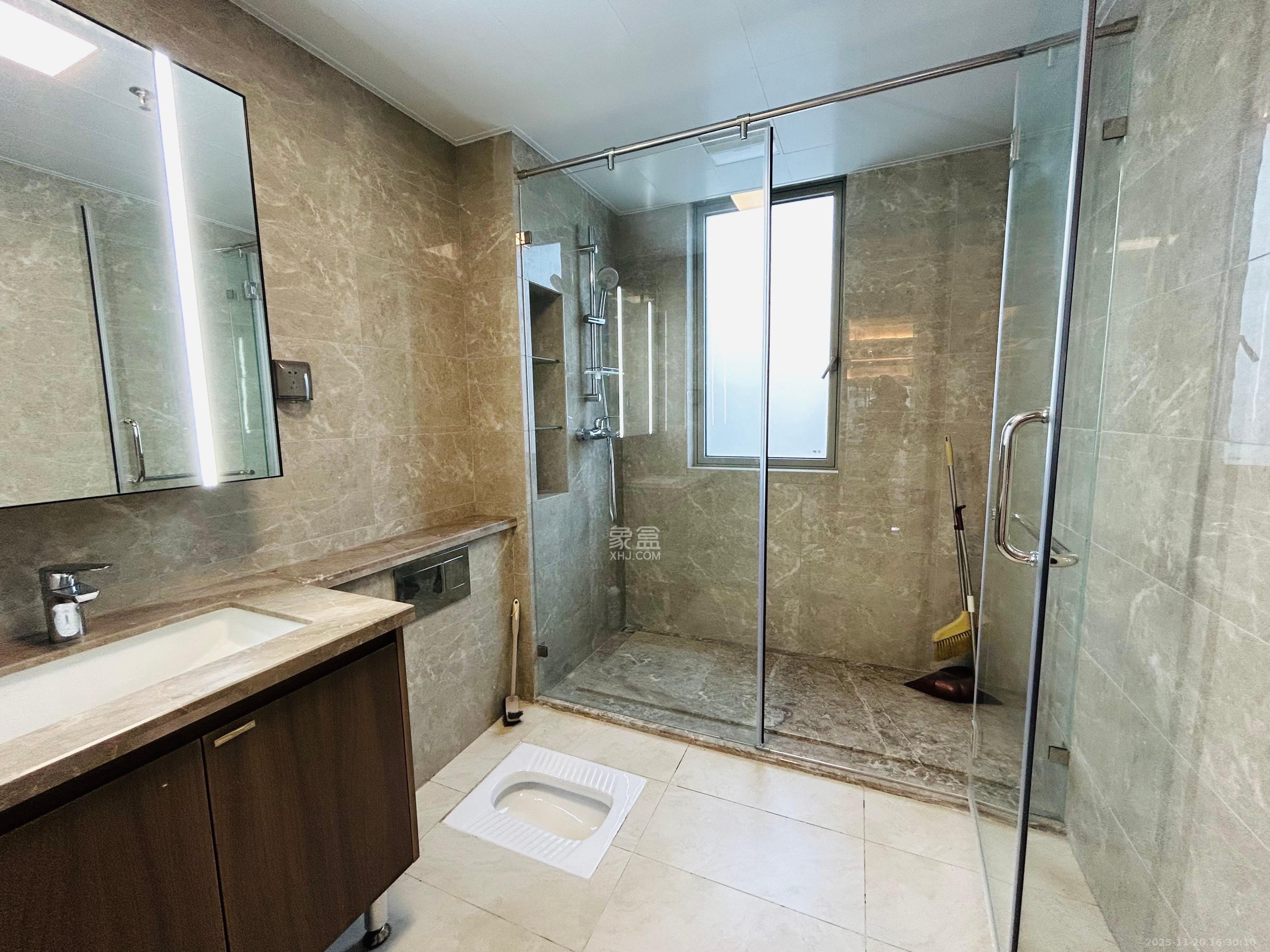 梅溪华府(新城金茂梦想华府) 4室2厅3卫 7000.0元/月 梅溪华府(新城金茂梦想华府) 4室2厅3卫 7000.0元/月室内图