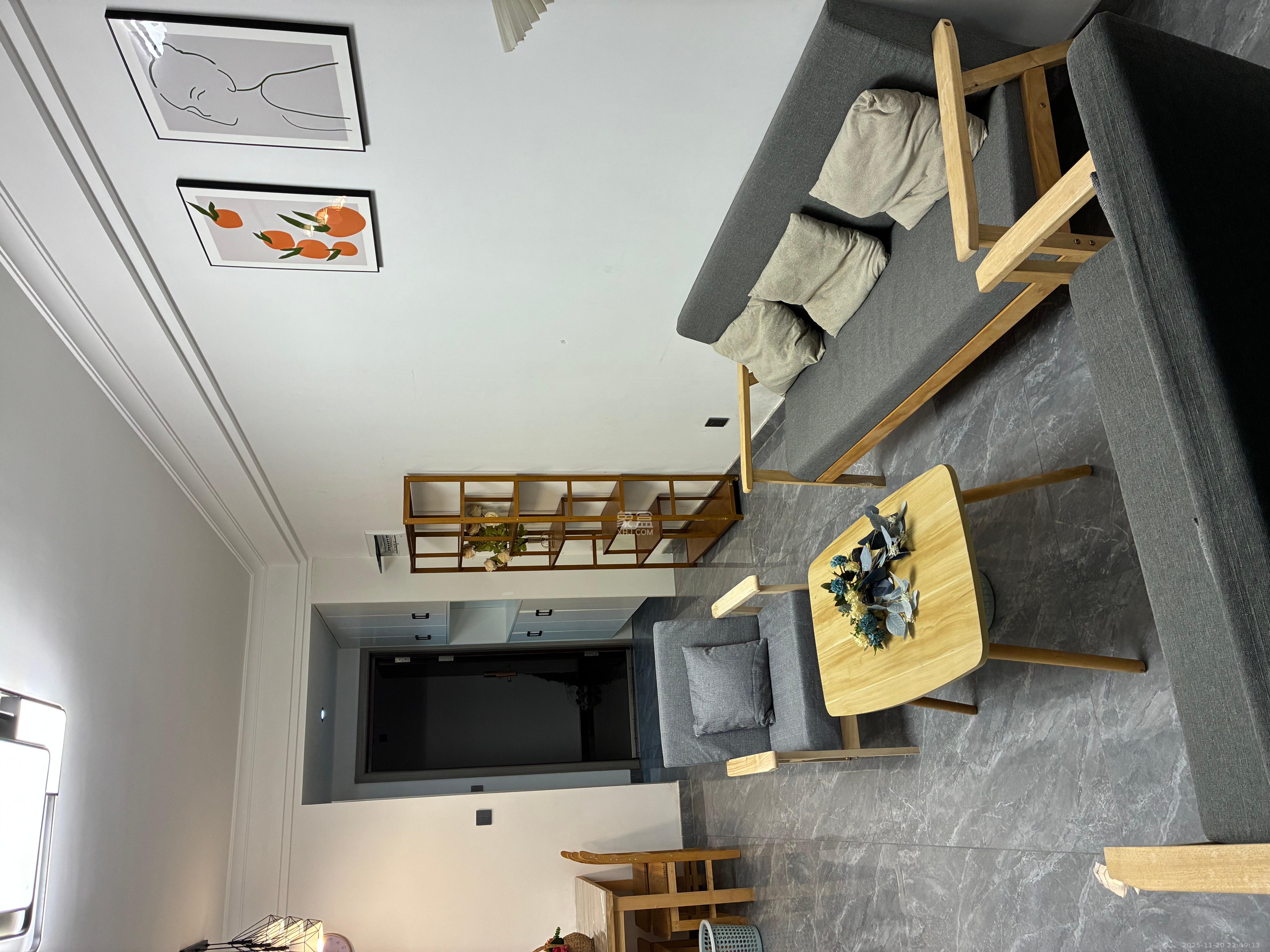 华远海蓝郡  3室2厅2卫    1900.0元/月