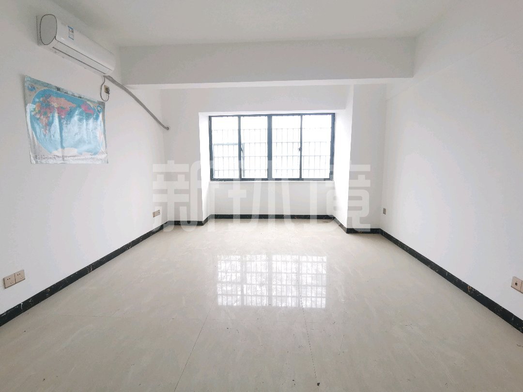 黄金大厦 1室1厅1卫 1000.0元/月 黄金大厦 1室1厅1卫 1000.0元/月室内图