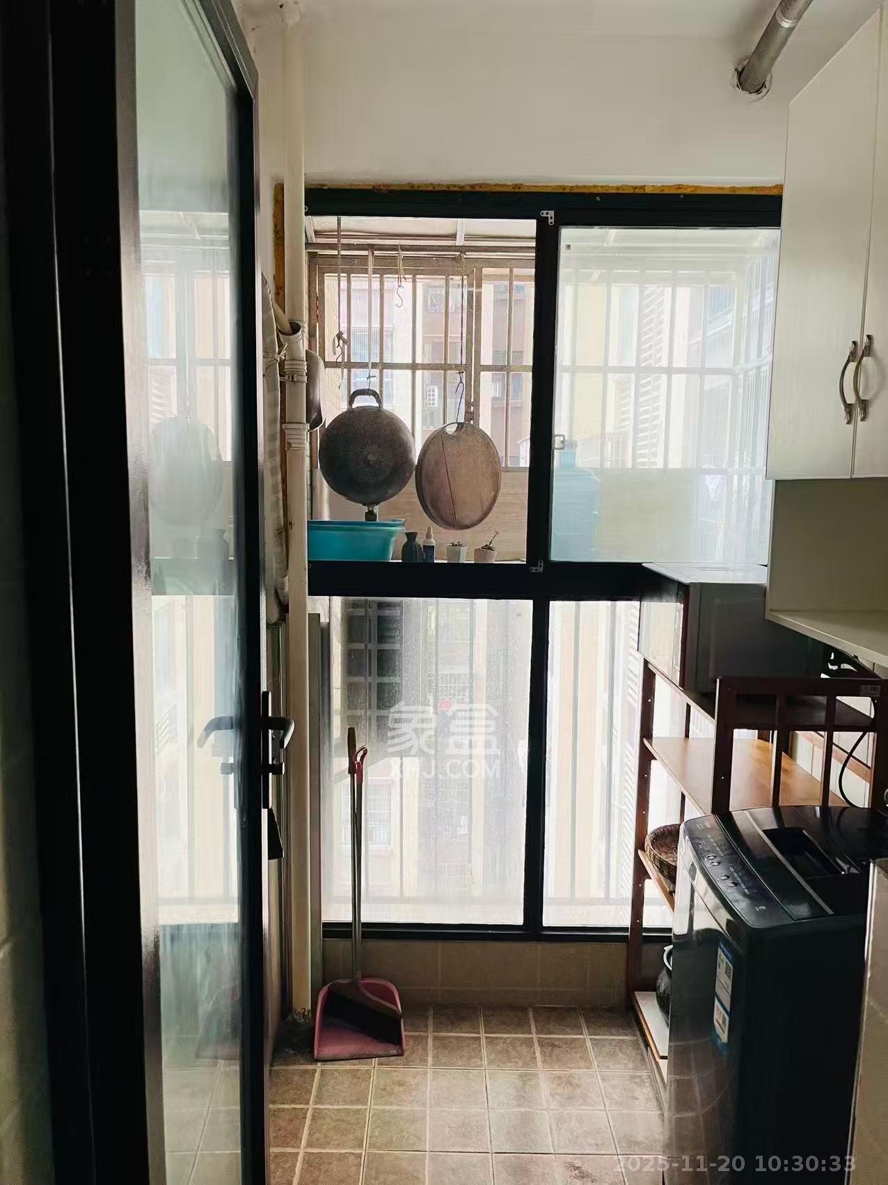 华润凤凰城三期 2室1厅1卫 1800.0元/月 华润凤凰城三期 2室1厅1卫 1800.0元/月室内图