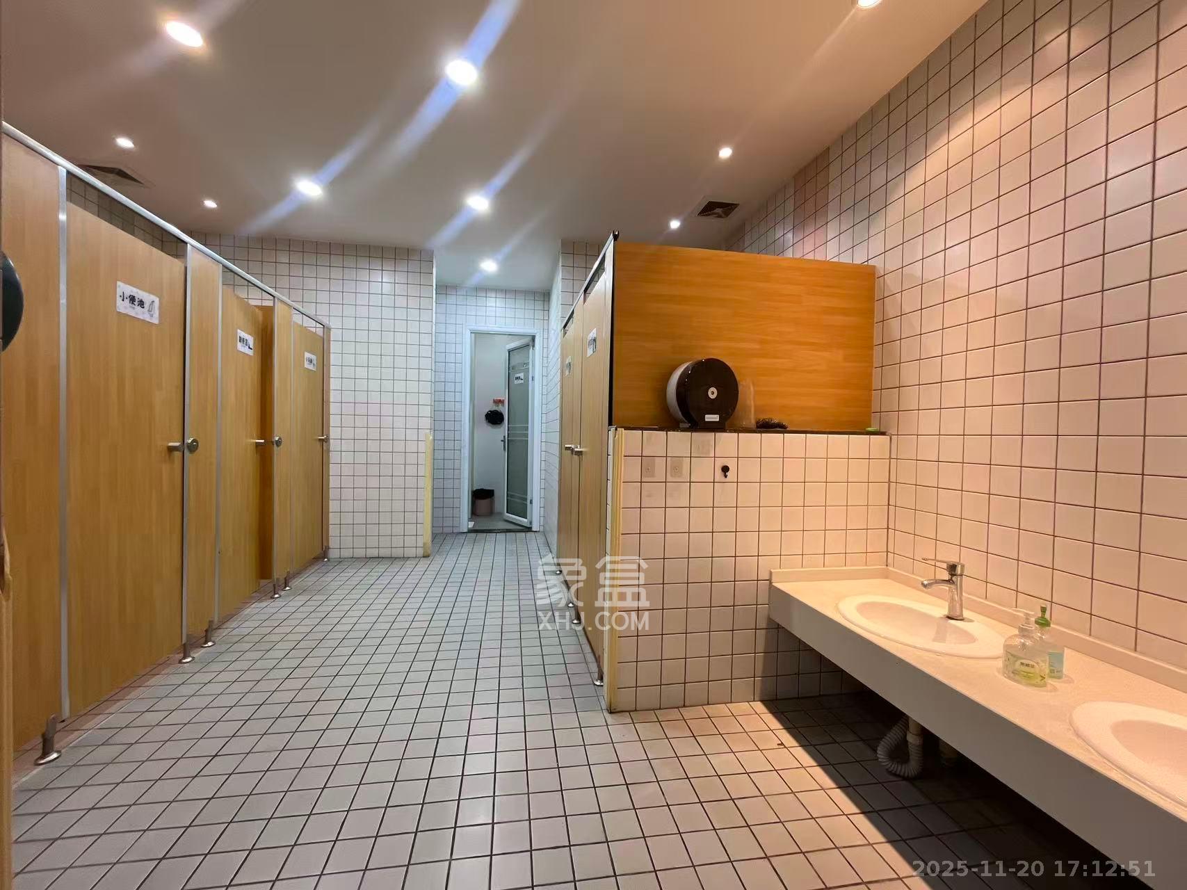 荣悦台   735.0㎡      25000.0元/月室内图