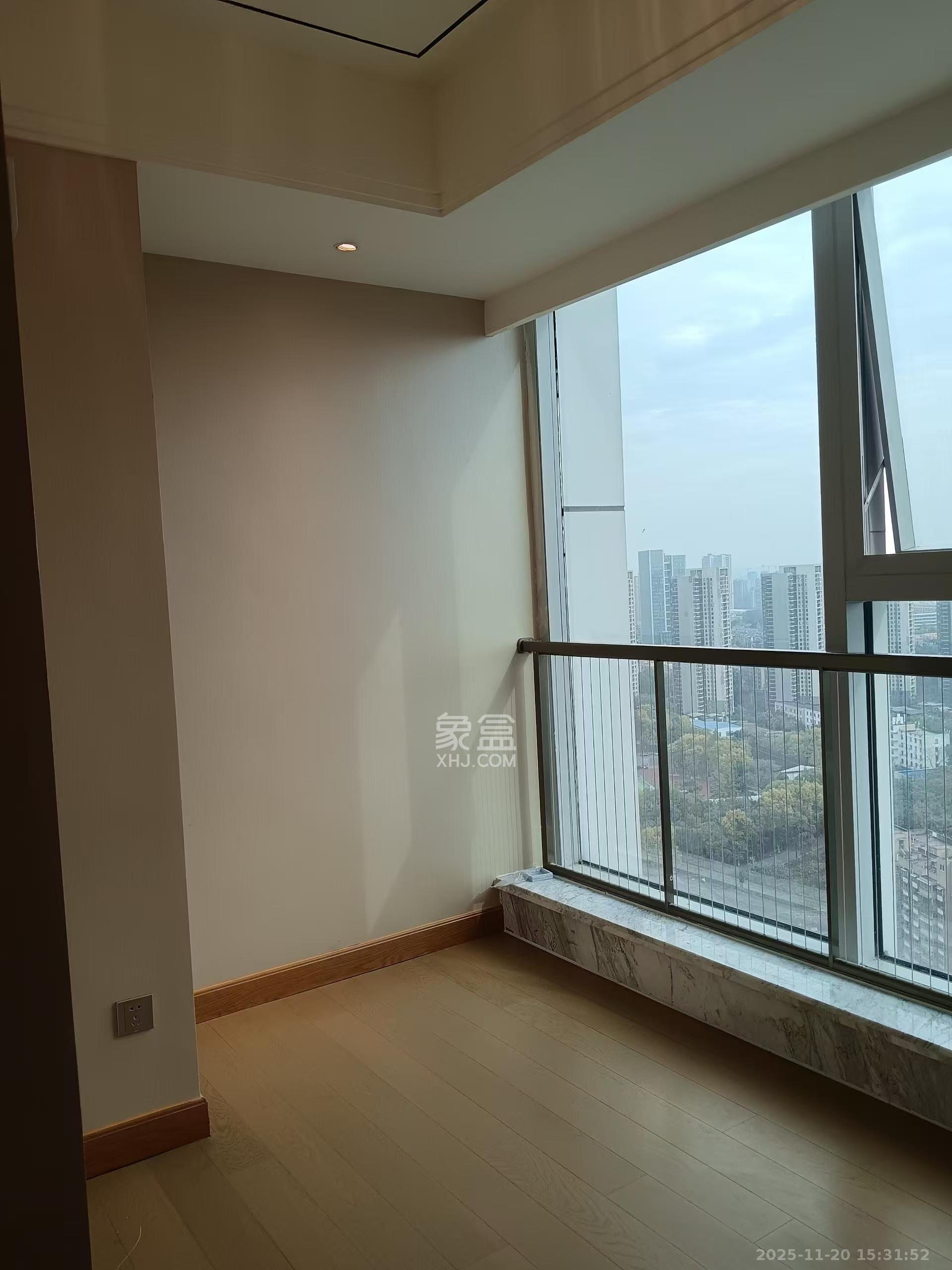 恒大誉府（融誉商业中心）  2室1厅1卫    2000.0元/月室内图