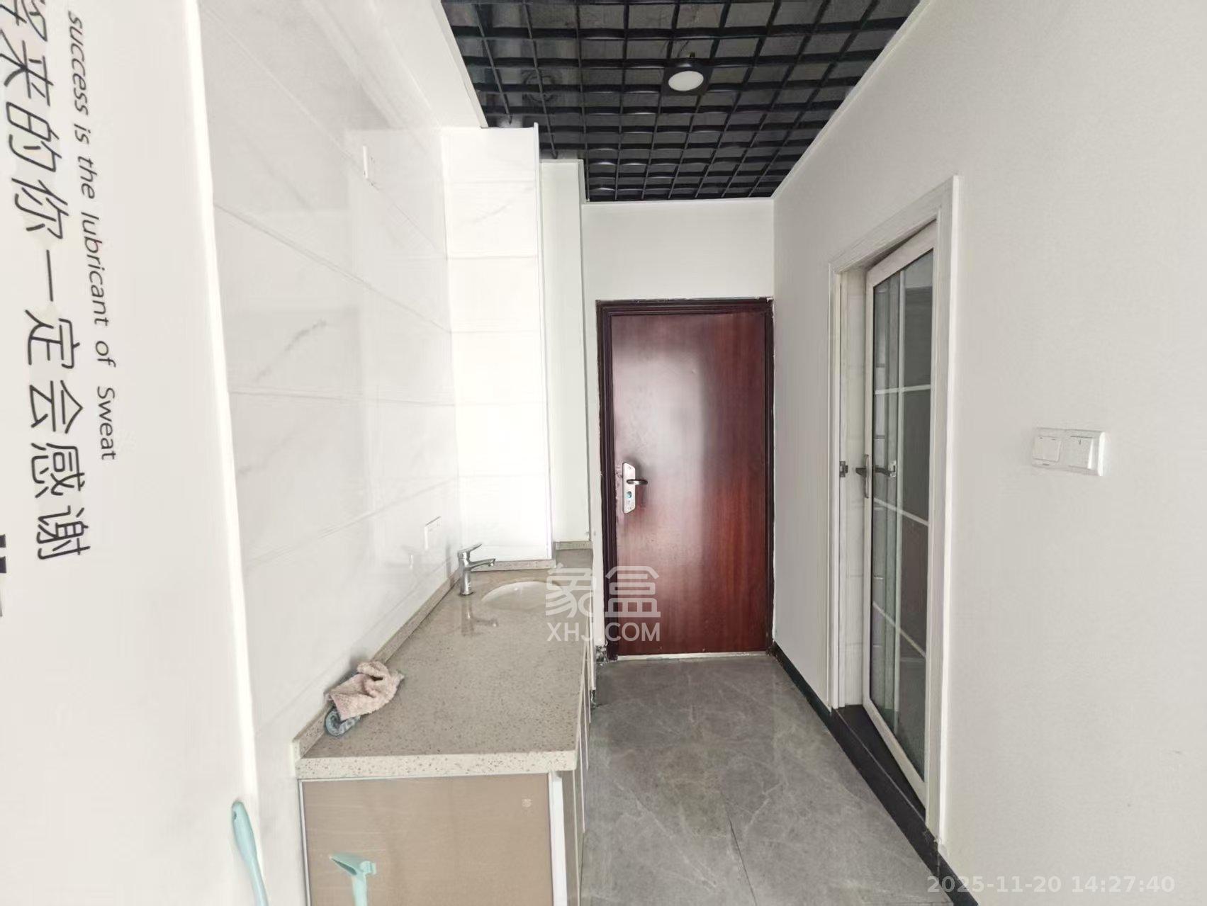 奥克斯缔壹城 1室1厅1卫 2800.0元/月 奥克斯缔壹城 1室1厅1卫 2800.0元/月室内图