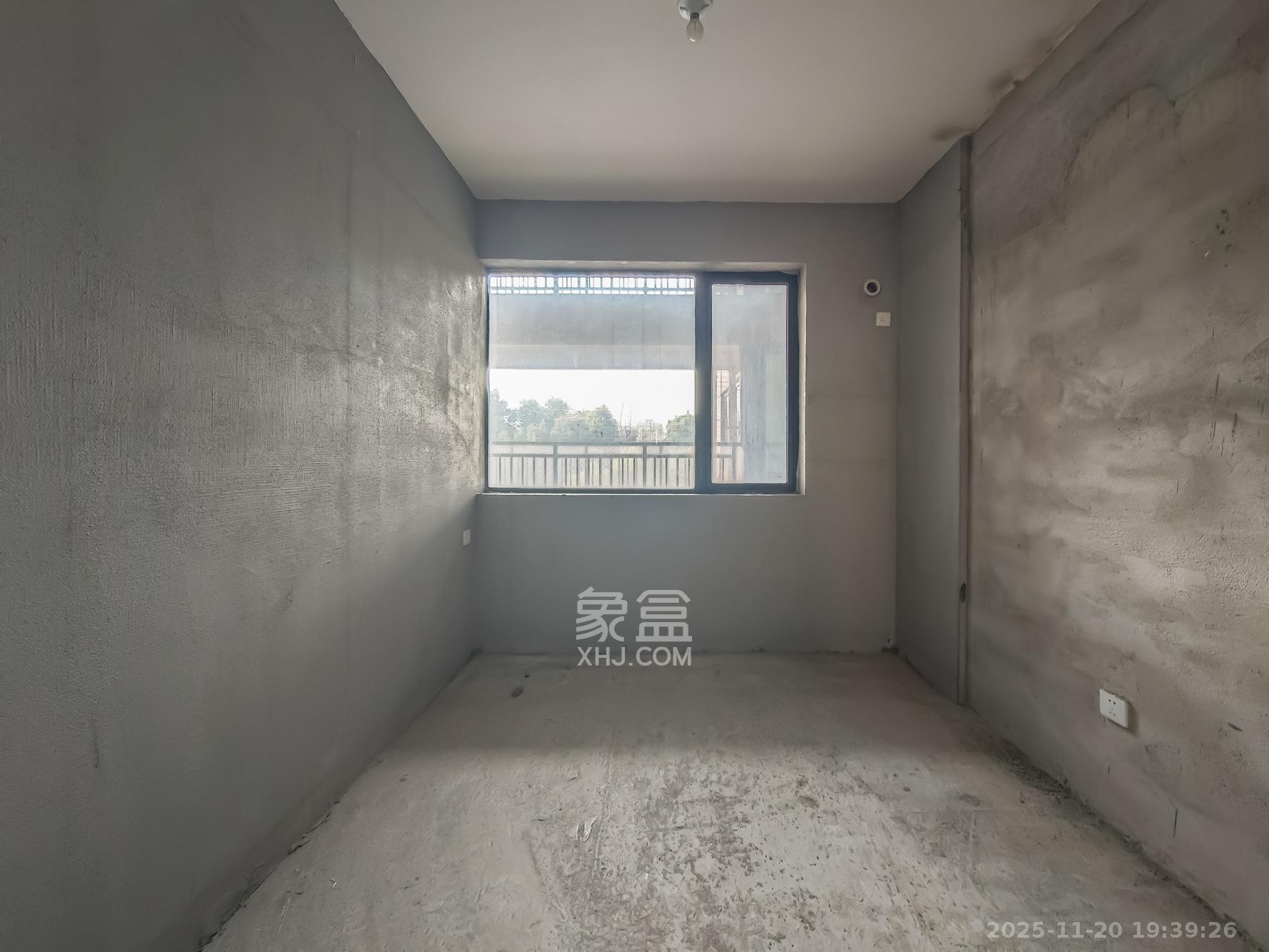 广泽上苑 3室1厅2卫 85.0万 广泽上苑 3室1厅2卫 85.0万卧室