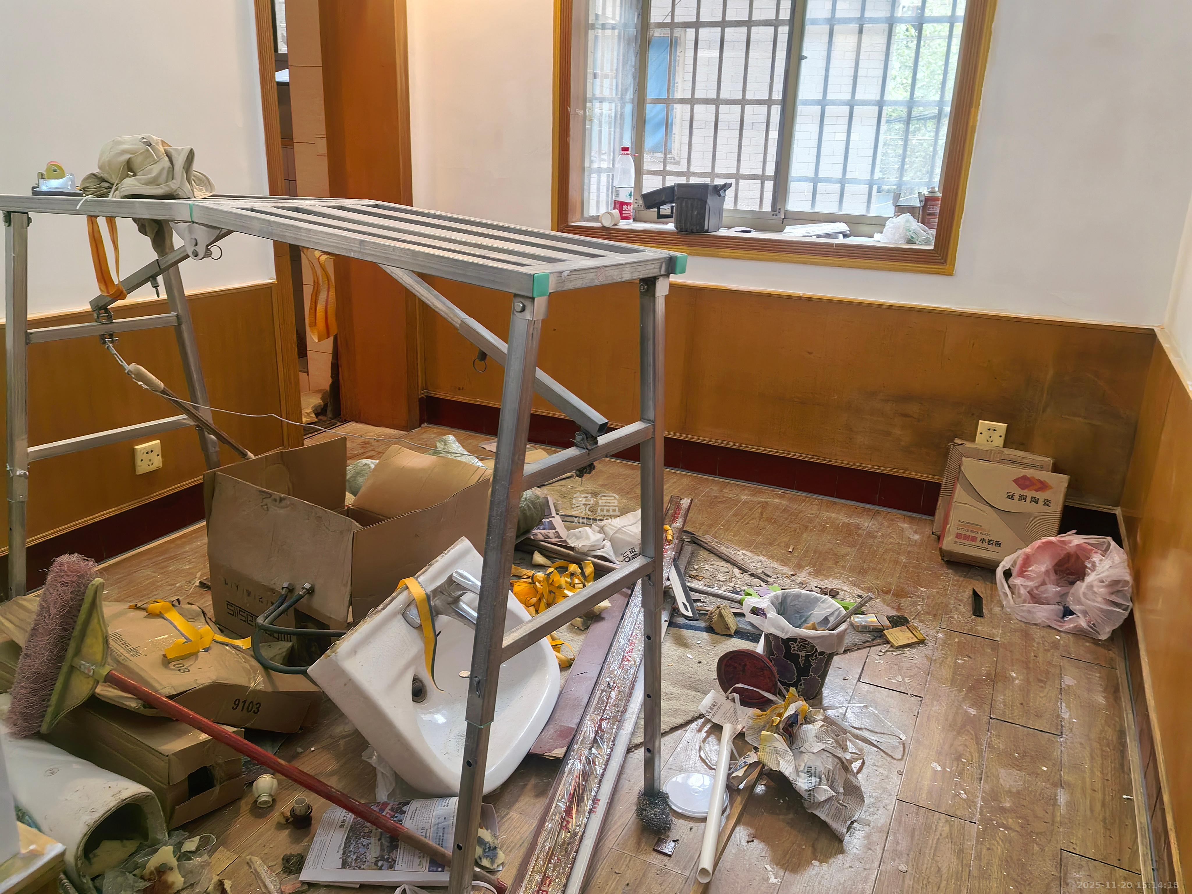 营山巷28号(营山巷小区) 1室1厅1卫 1100.0元/月 营山巷28号(营山巷小区) 1室1厅1卫 1100.0元/月室内图