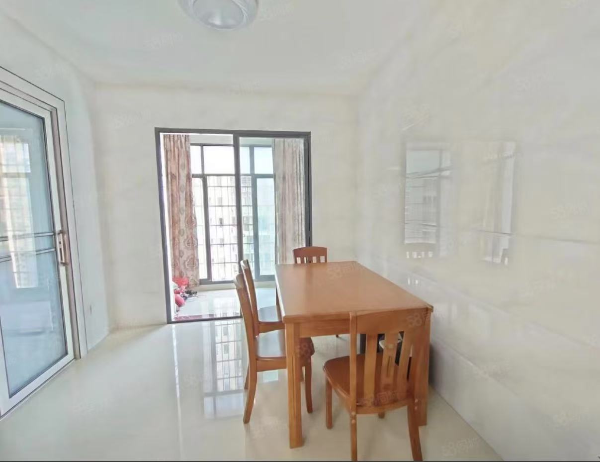 尚书房 3室2厅2卫 2000.0元/月 尚书房 3室2厅2卫 2000.0元/月室内图