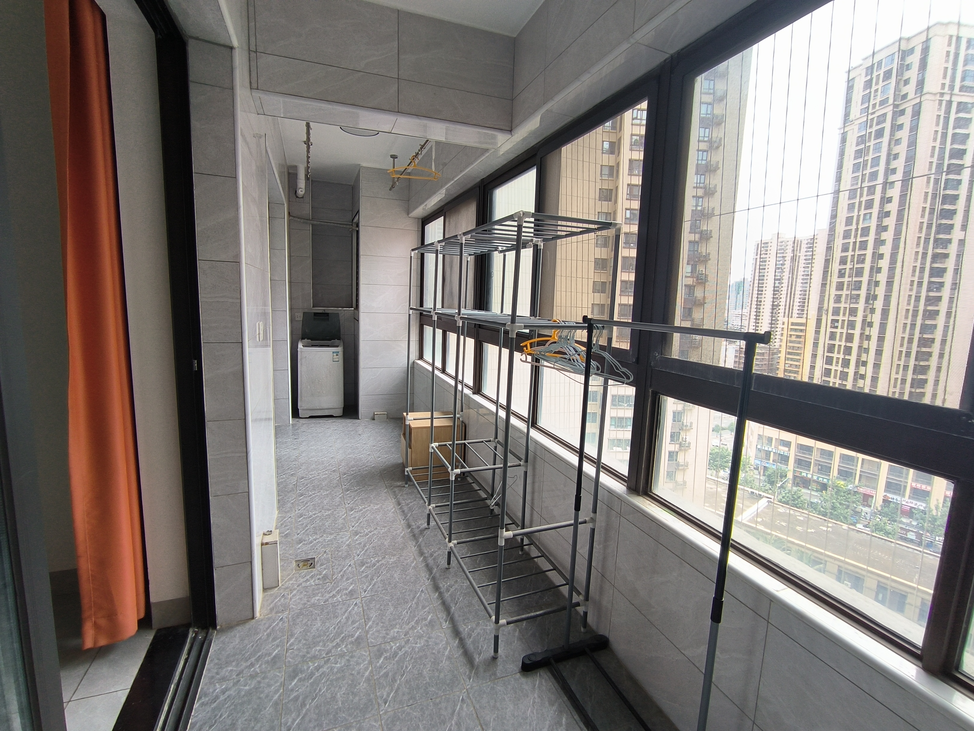 绿地海德公馆 4室2厅2卫 4600.0元/月 绿地海德公馆 4室2厅2卫 4600.0元/月室内图