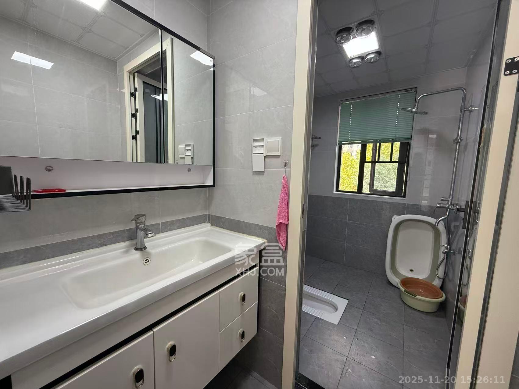 星湖湾二期洋房 3室2厅2卫 2300.0元/月 星湖湾二期洋房 3室2厅2卫 2300.0元/月室内图