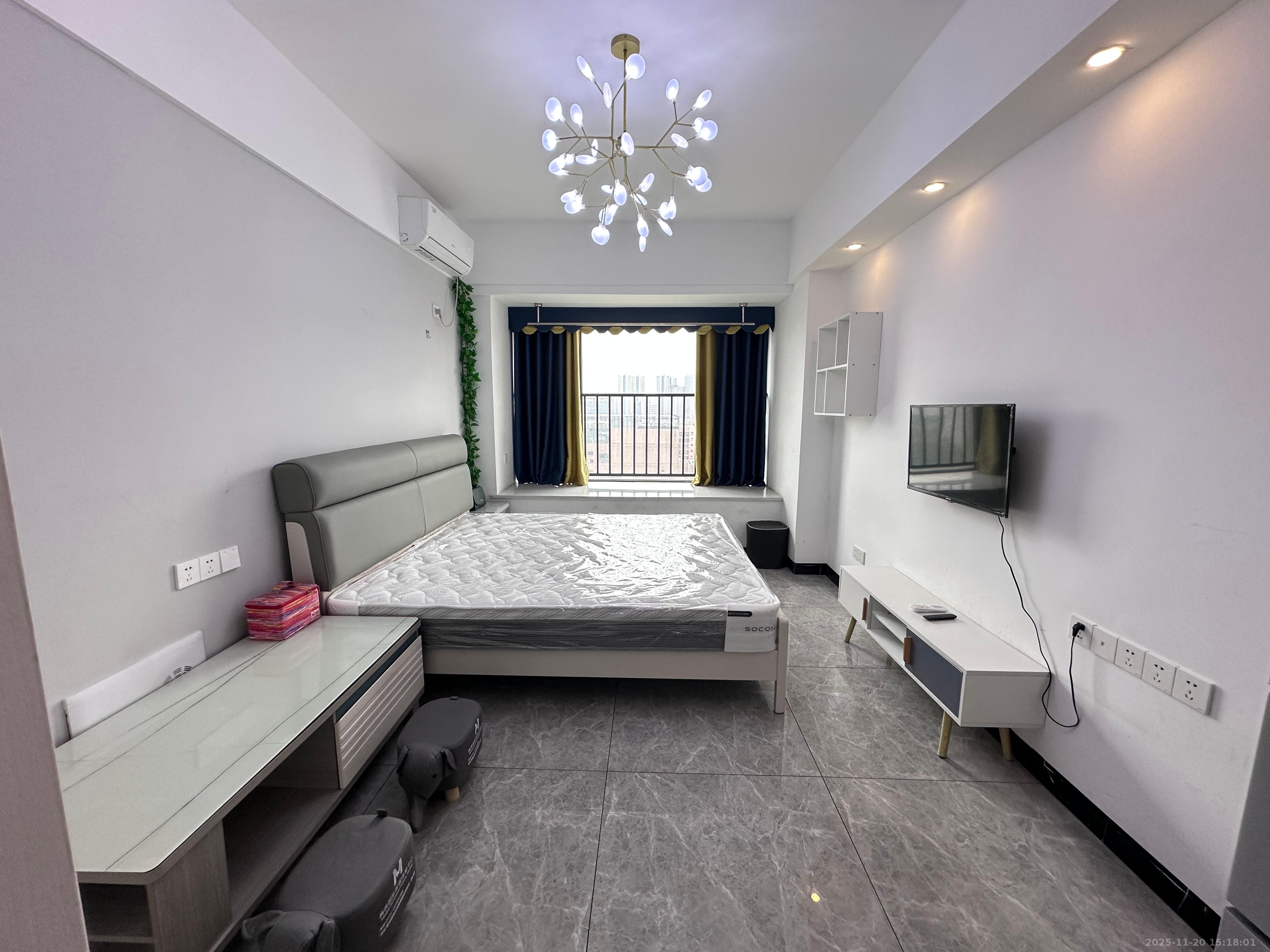 龙湖湘江星座（祺鑫星座公寓）  1室1厅1卫    1400.0元/月