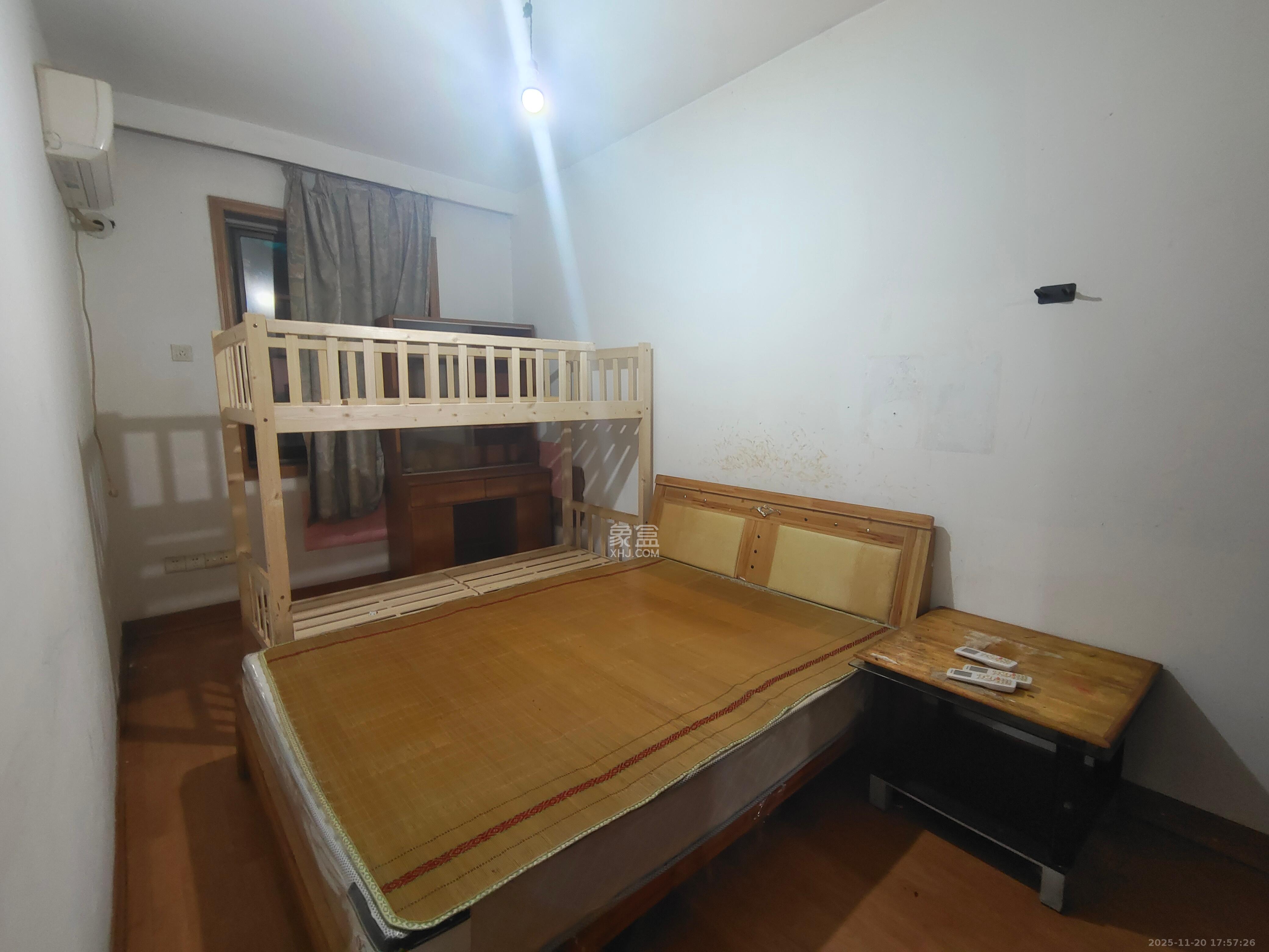 赤岗小区(一二三片) 3室1厅1卫 1600.0元/月 赤岗小区(一二三片) 3室1厅1卫 1600.0元/月室内图