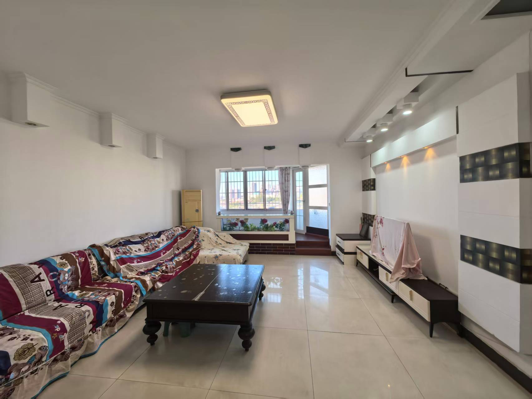 馨柳花园团结村  3室2厅2卫    51.8万室内图