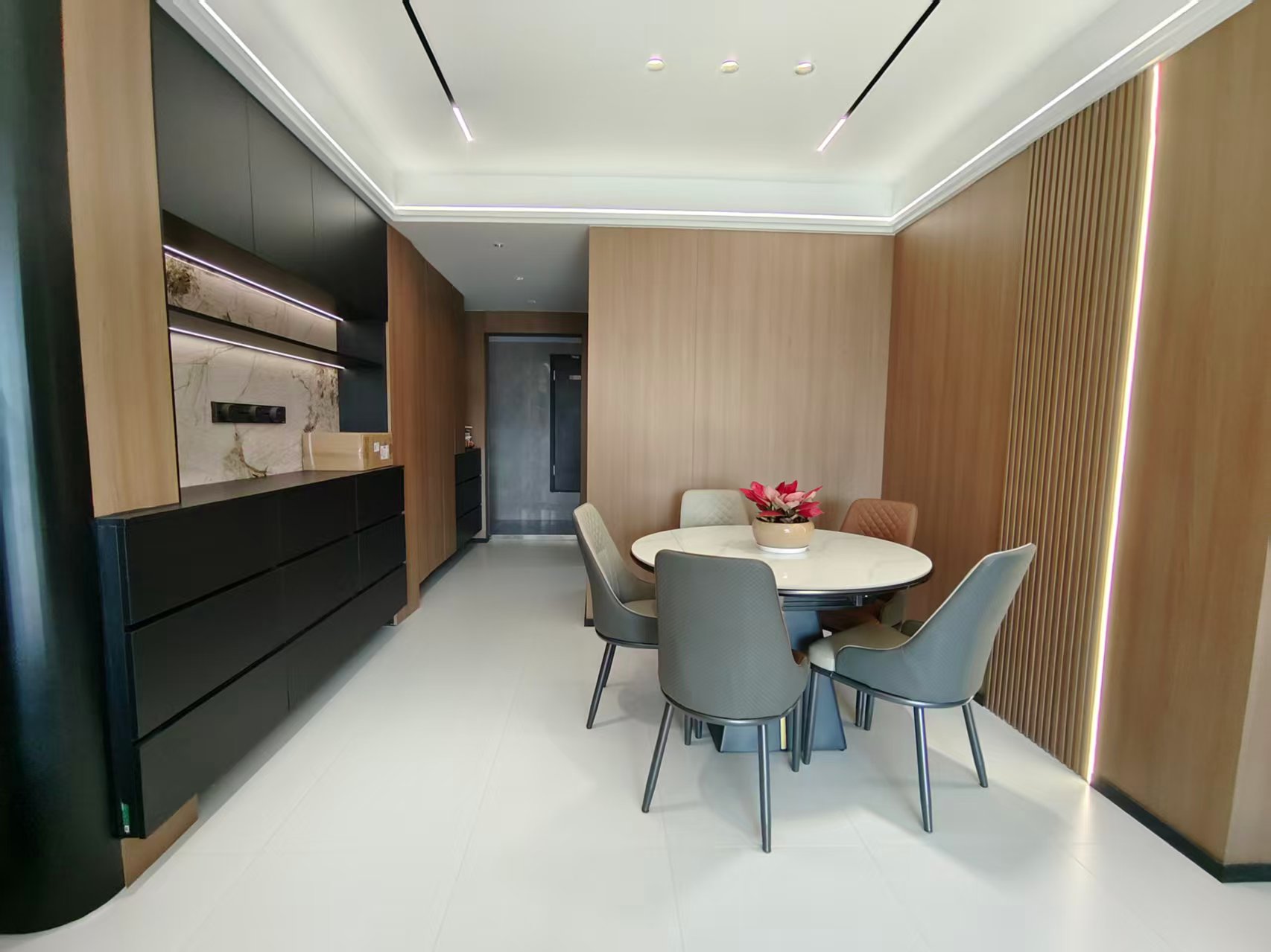 美的铂悦府  3室2厅2卫    73.8万室内图