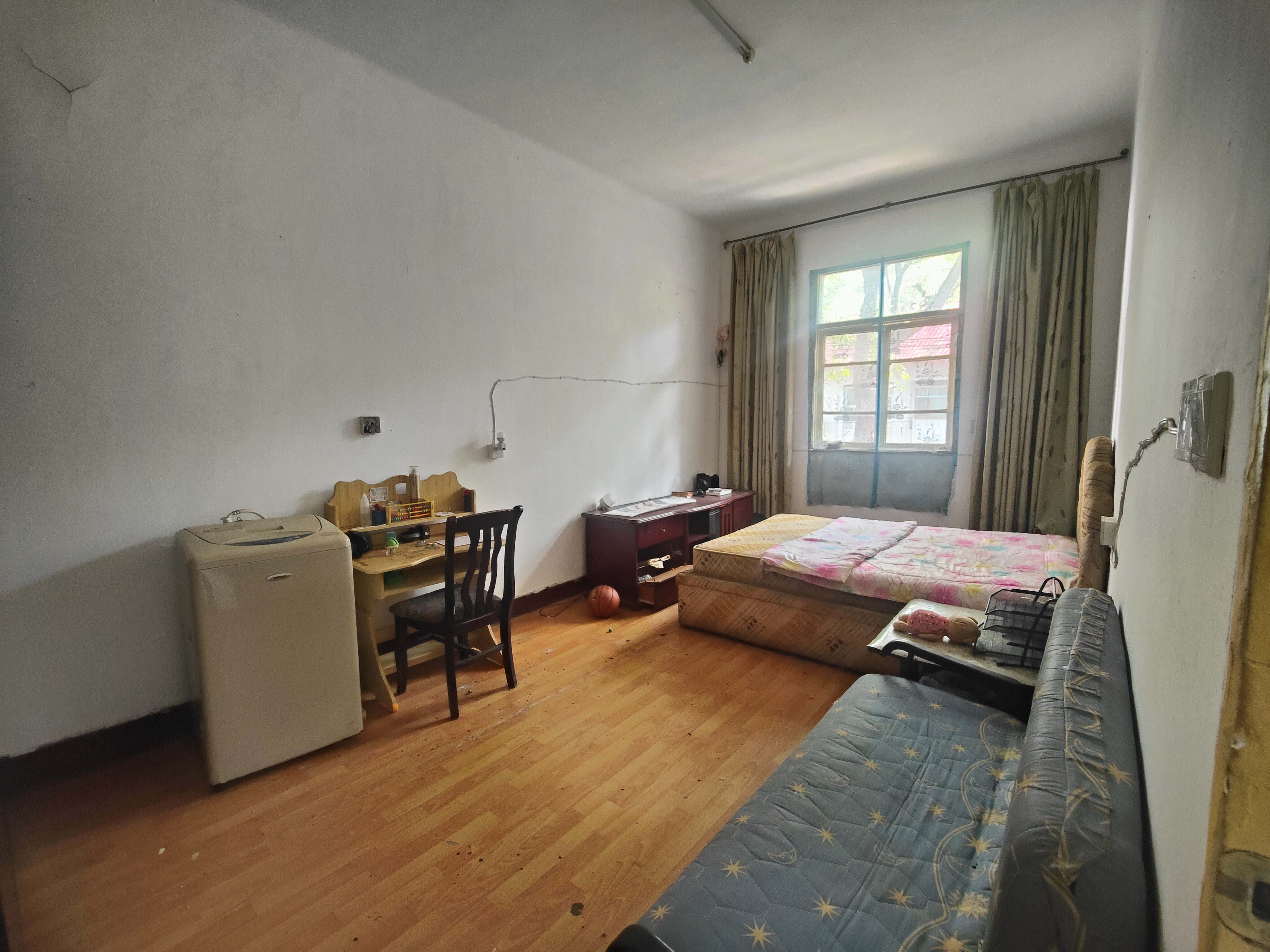 学堂冲二村体育路48号 2室2厅1卫 15.0万 学堂冲二村体育路48号 2室2厅1卫 15.0万室内图