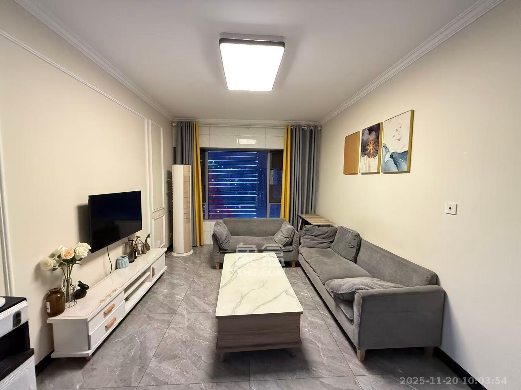 世茂铂翠湾四期（世茂悦享）  3室2厅1卫    2900.0元/月