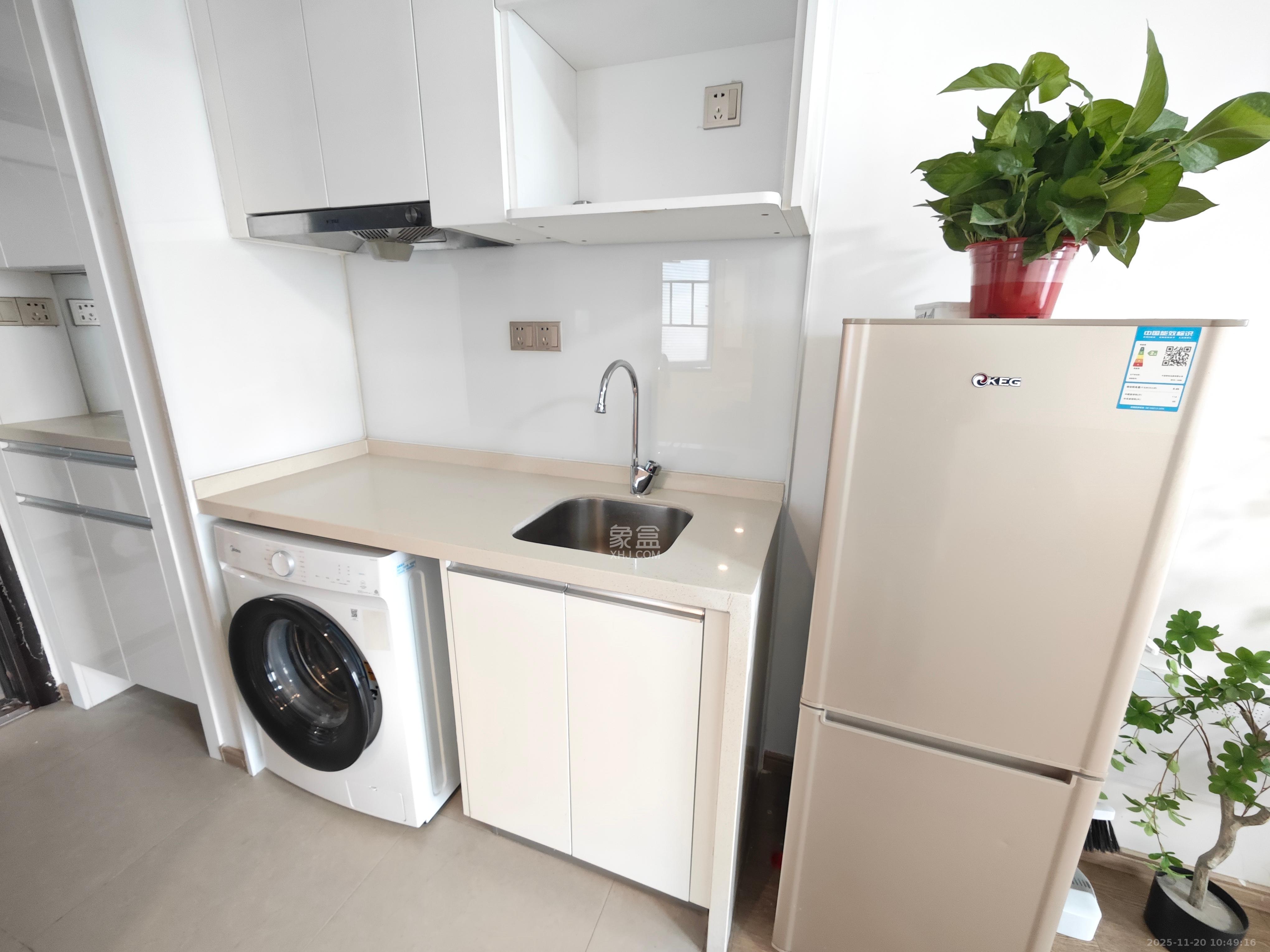 长沙檀府  1室0厅0卫    2100.0元/月