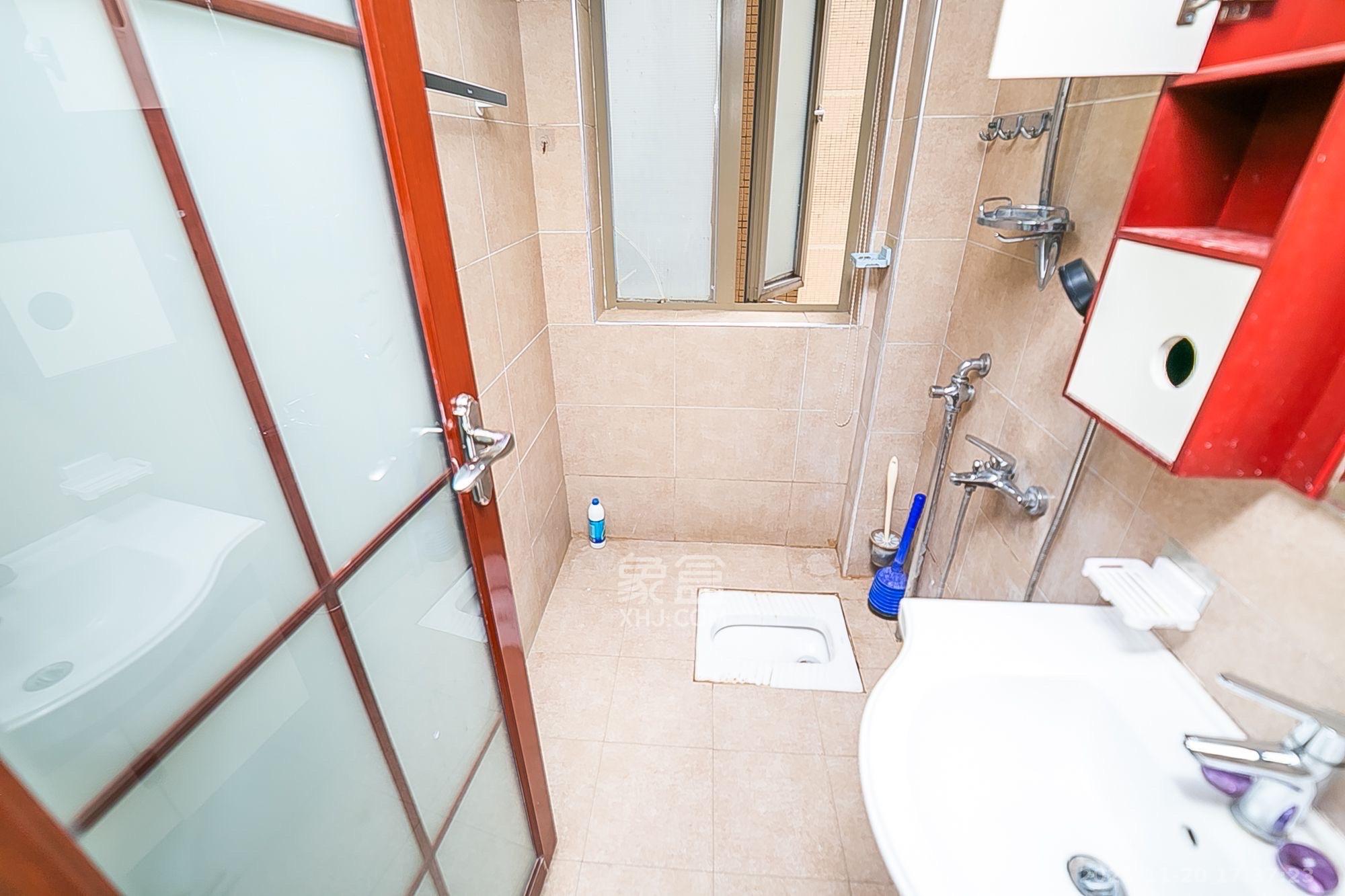 层上观邸  1室1厅1卫    1600.0元/月室内图