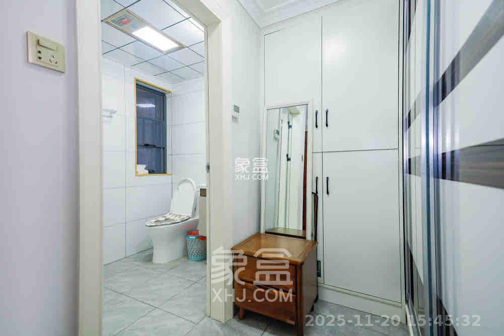 华润翡翠府 3室1厅1卫 3000.0元/月 华润翡翠府 3室1厅1卫 3000.0元/月室内图