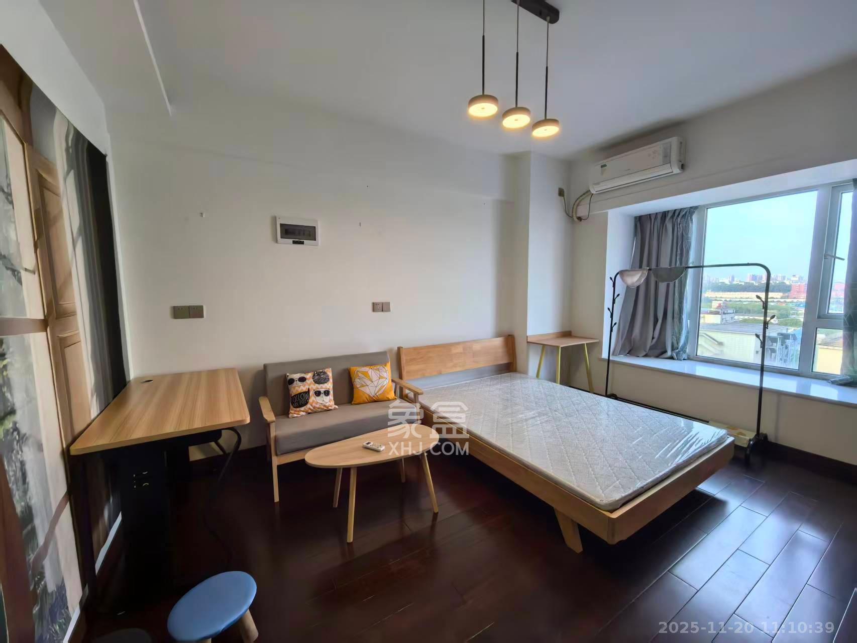 芙蓉万国城MOMA(卓越汇富苑) 1室1厅1卫 1200.0元/月 芙蓉万国城MOMA(卓越汇富苑) 1室1厅1卫 1200.0元/月室内图