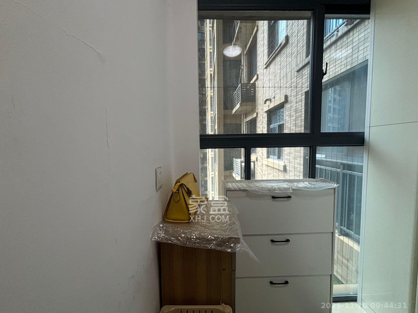 中南红领邦(红星嘉和苑) 3室2厅2卫 2200.0元/月 中南红领邦(红星嘉和苑) 3室2厅2卫 2200.0元/月室内图