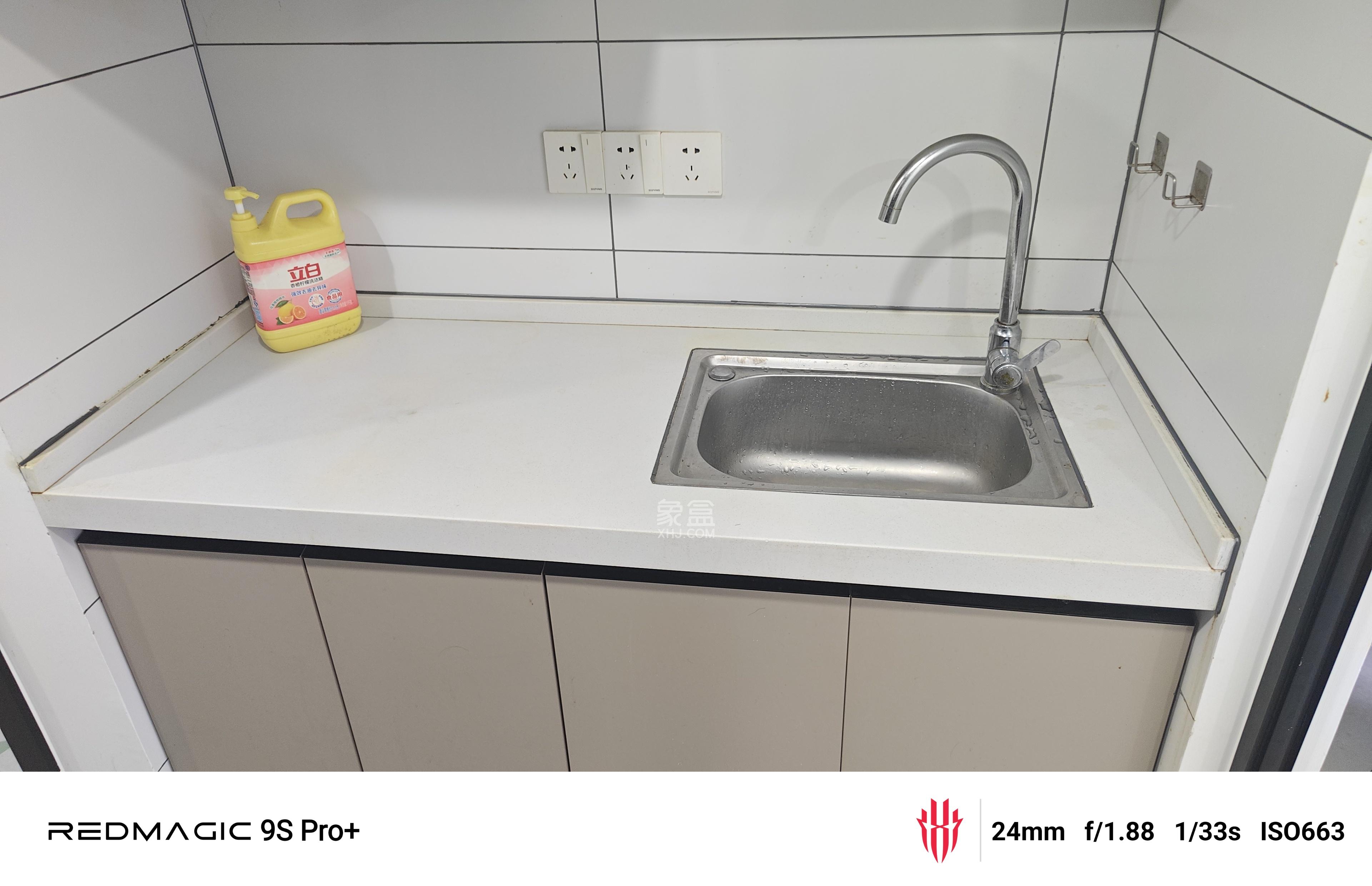 长丰小区 1室1厅1卫 1400.0元/月 长丰小区 1室1厅1卫 1400.0元/月室内图