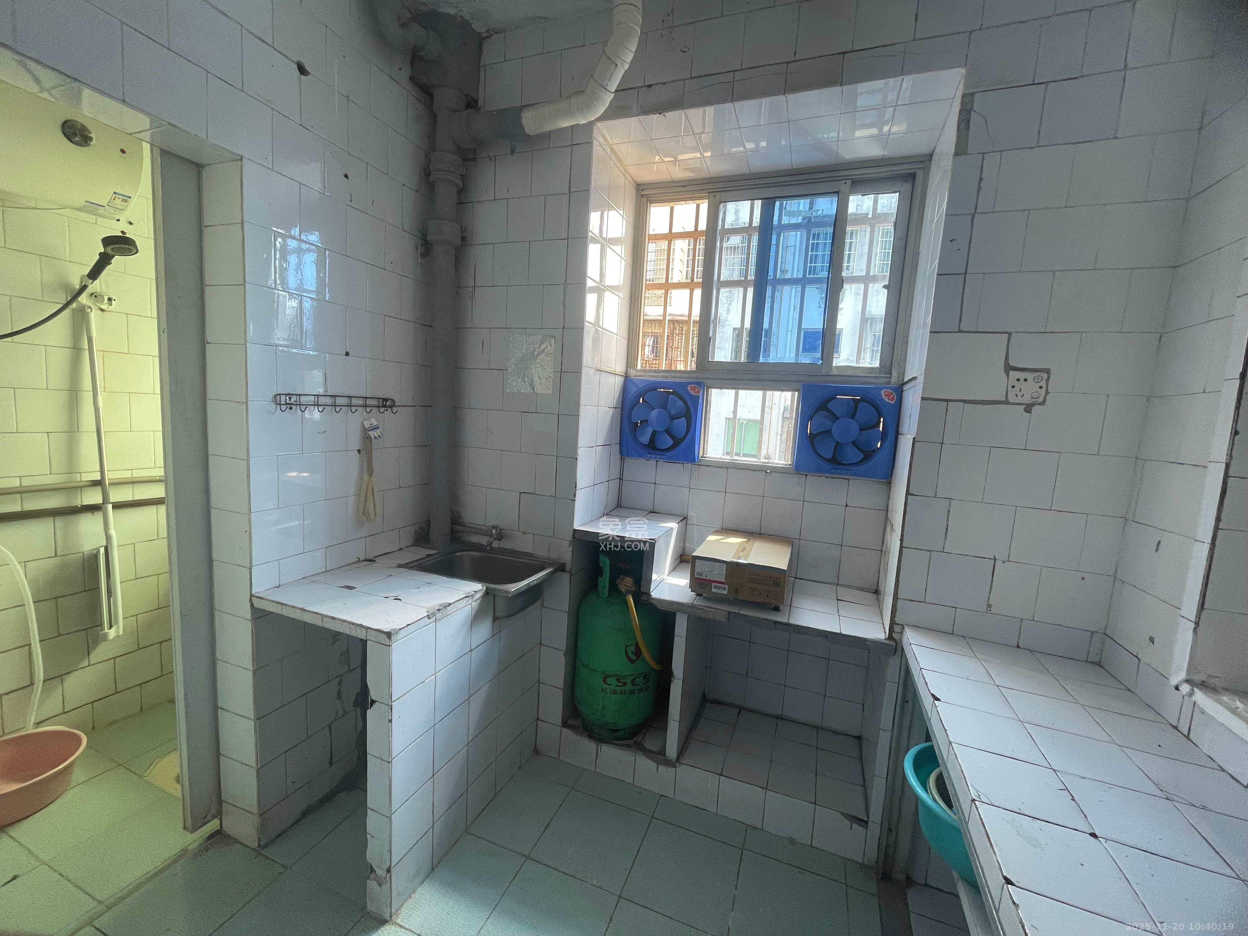 南门口晏家塘社区 2室1厅1卫 1500.0元/月 南门口晏家塘社区 2室1厅1卫 1500.0元/月室内图