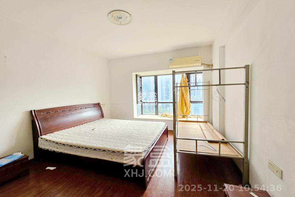 茂华国际湘  3室2厅2卫    2600.0元/月室内图