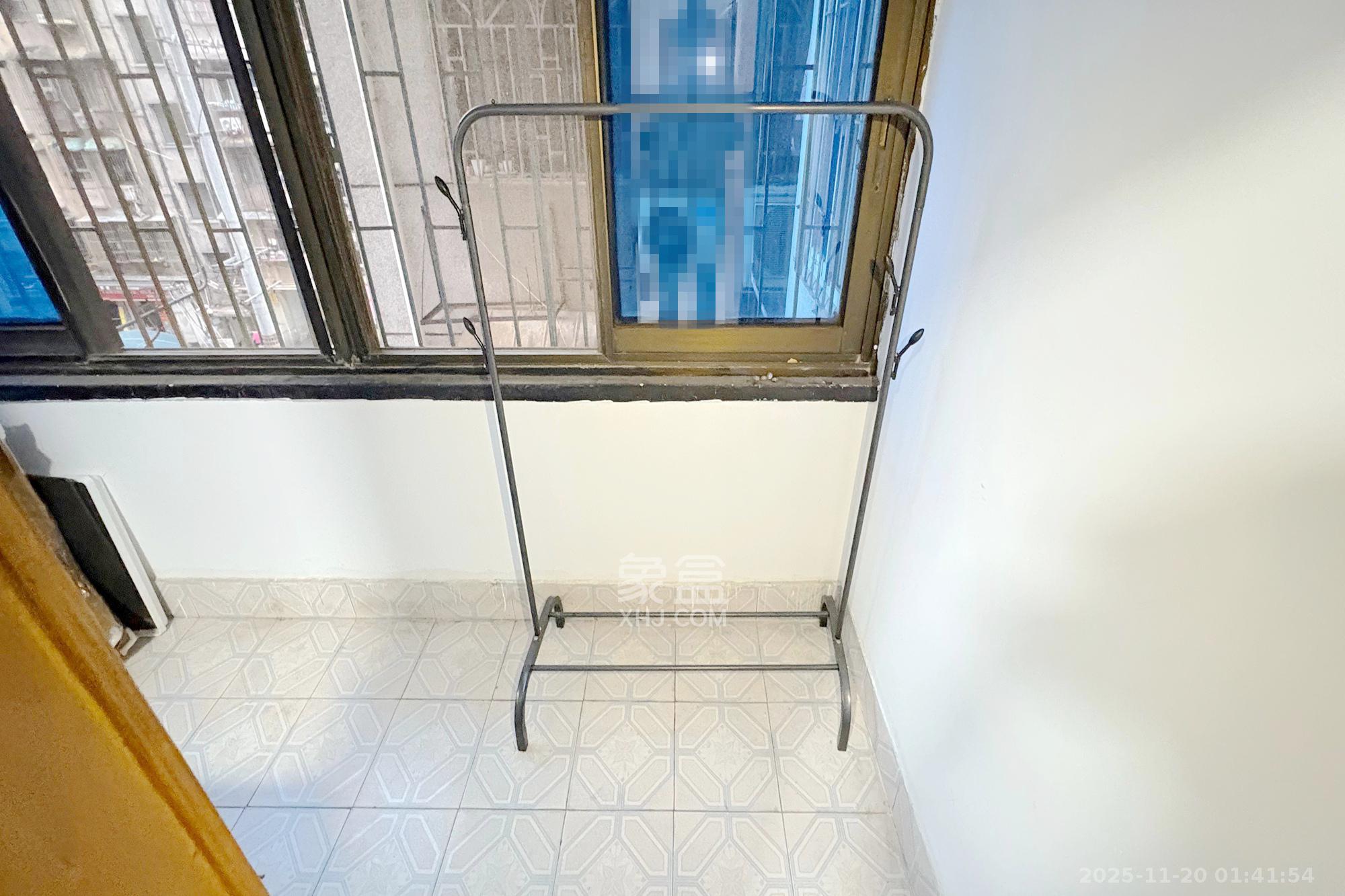 桐荫里社区  2室2厅1卫    50.0万阳台