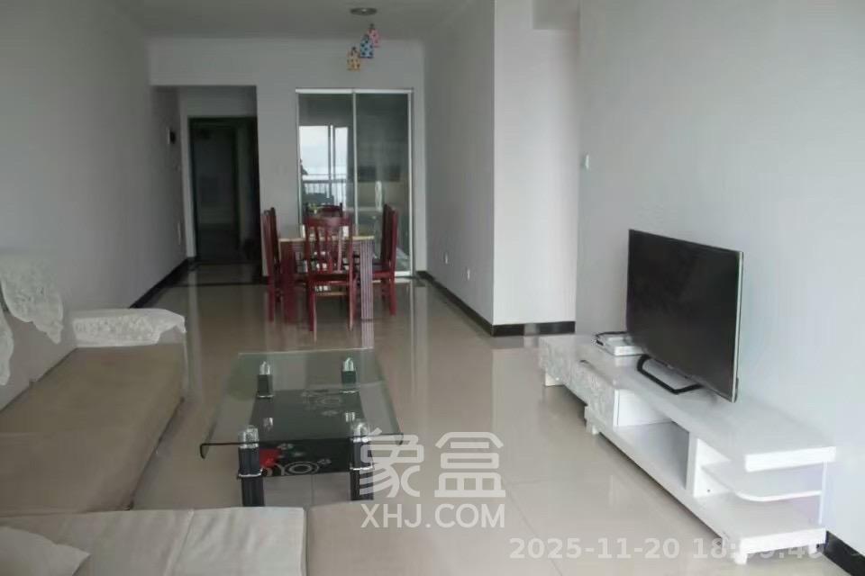 地华梅溪湖畔  2室2厅1卫    2400.0元/月室内图