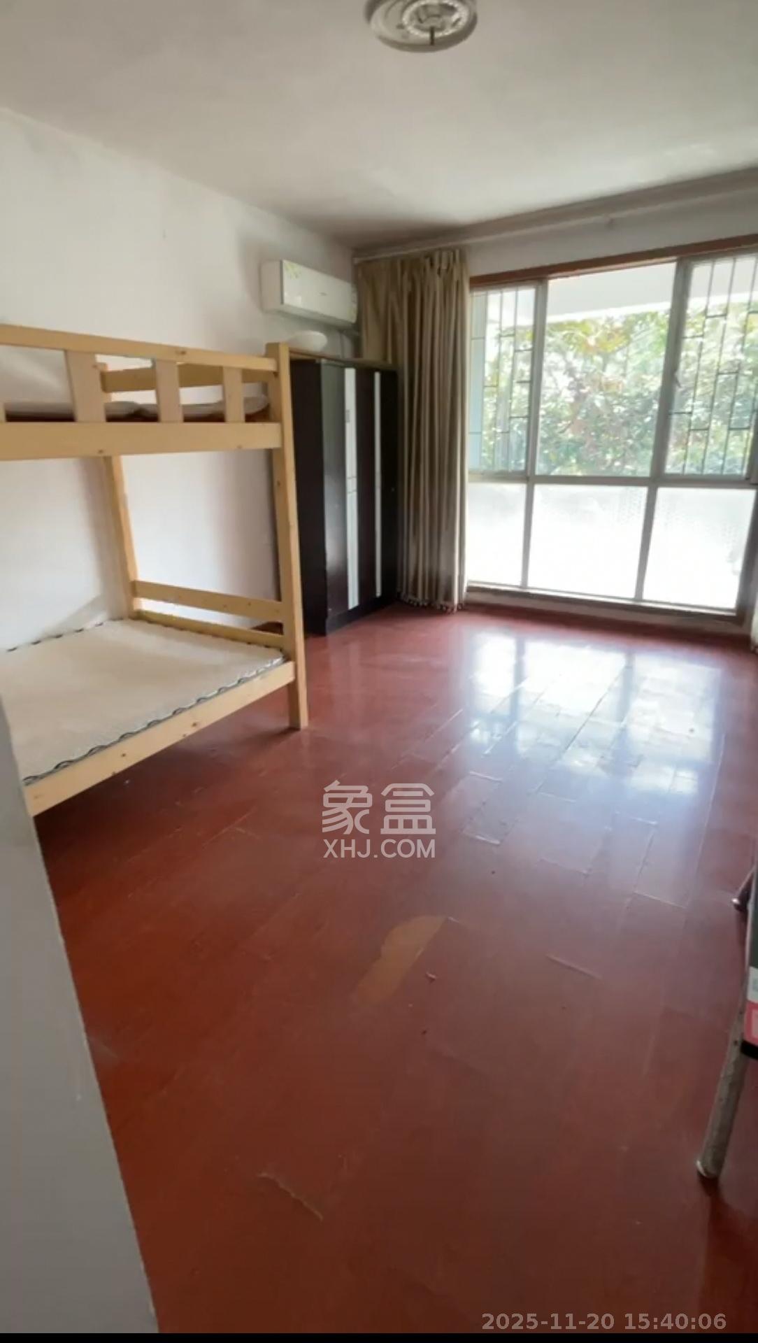 湘麓国际 3室2厅2卫 2100.0元/月 湘麓国际 3室2厅2卫 2100.0元/月室内图