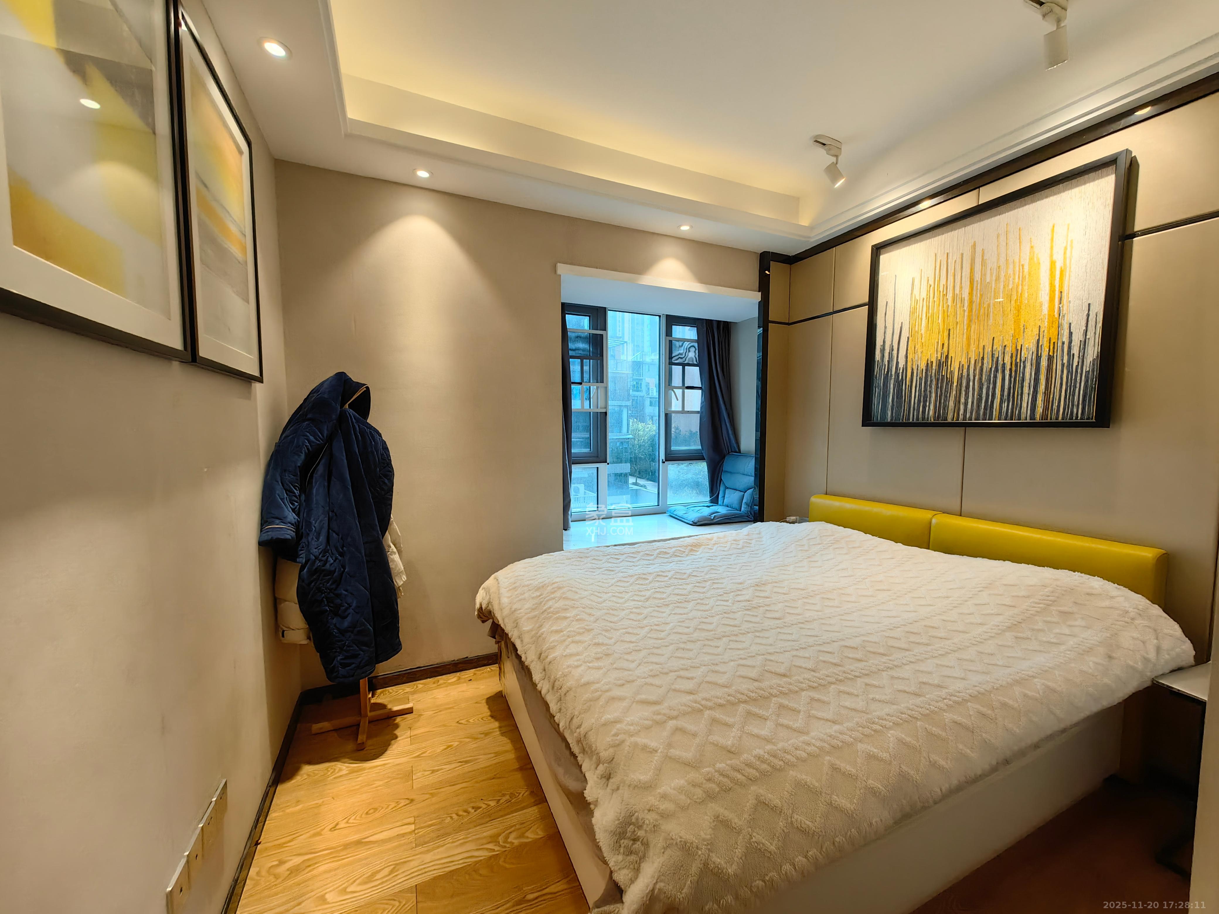 海伦春天  3室2厅1卫    2300.0元/月室内图