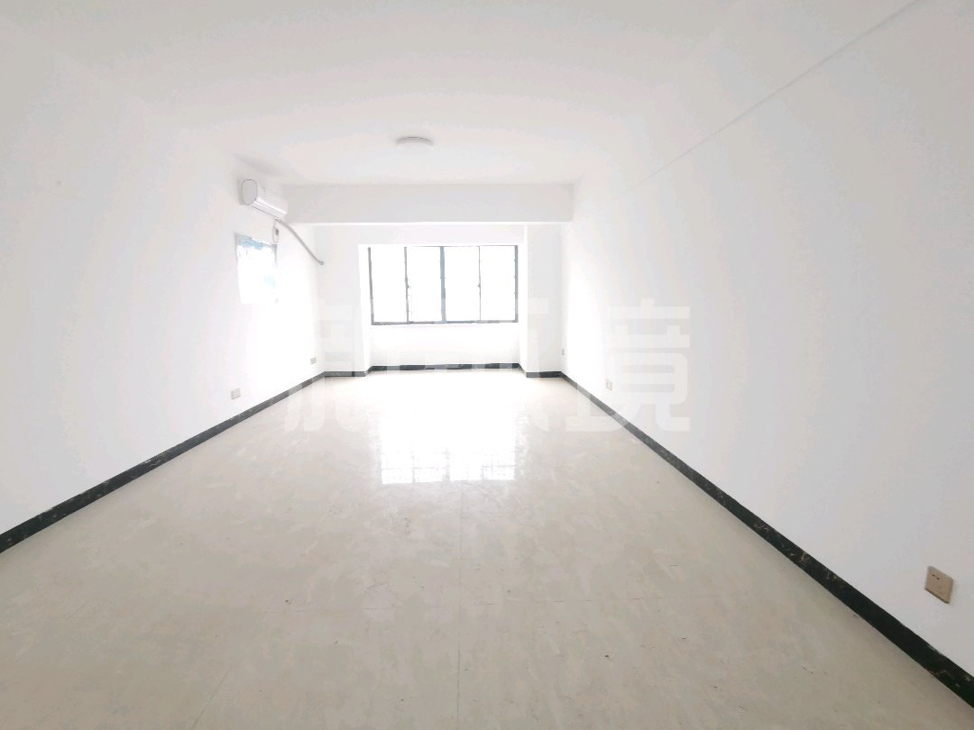 黄金大厦 1室1厅1卫 1000.0元/月 黄金大厦 1室1厅1卫 1000.0元/月室内图