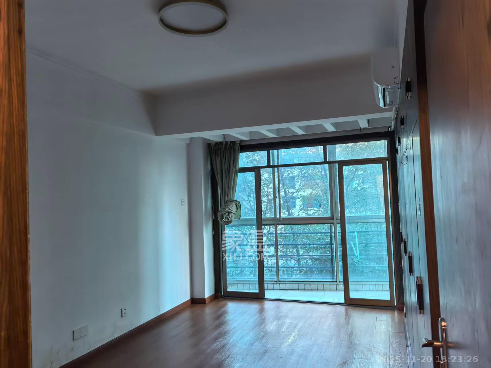 锦绣华天  3室2厅2卫    3500.0元/月室内图