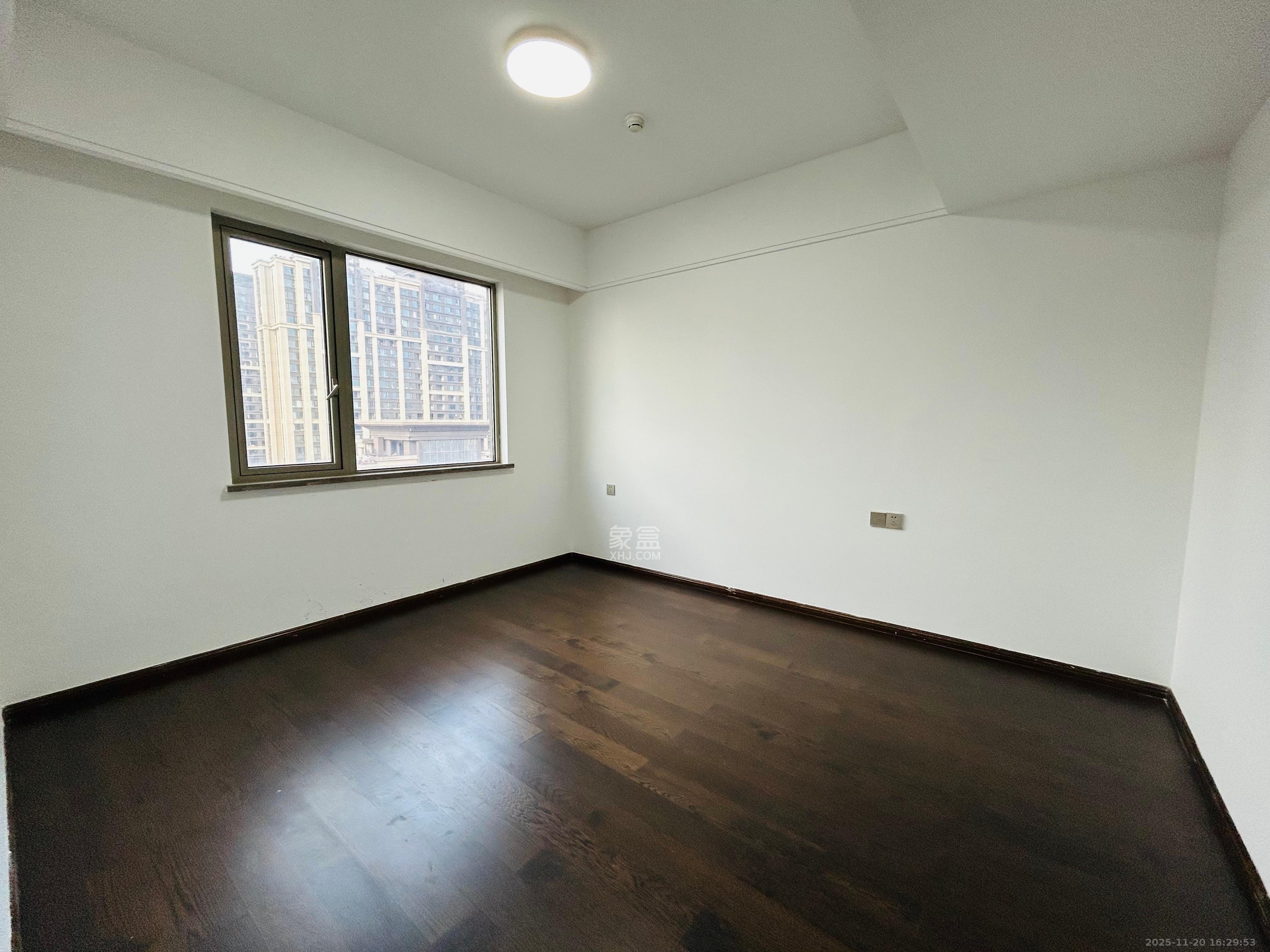 梅溪华府(新城金茂梦想华府) 4室2厅3卫 7000.0元/月 梅溪华府(新城金茂梦想华府) 4室2厅3卫 7000.0元/月室内图