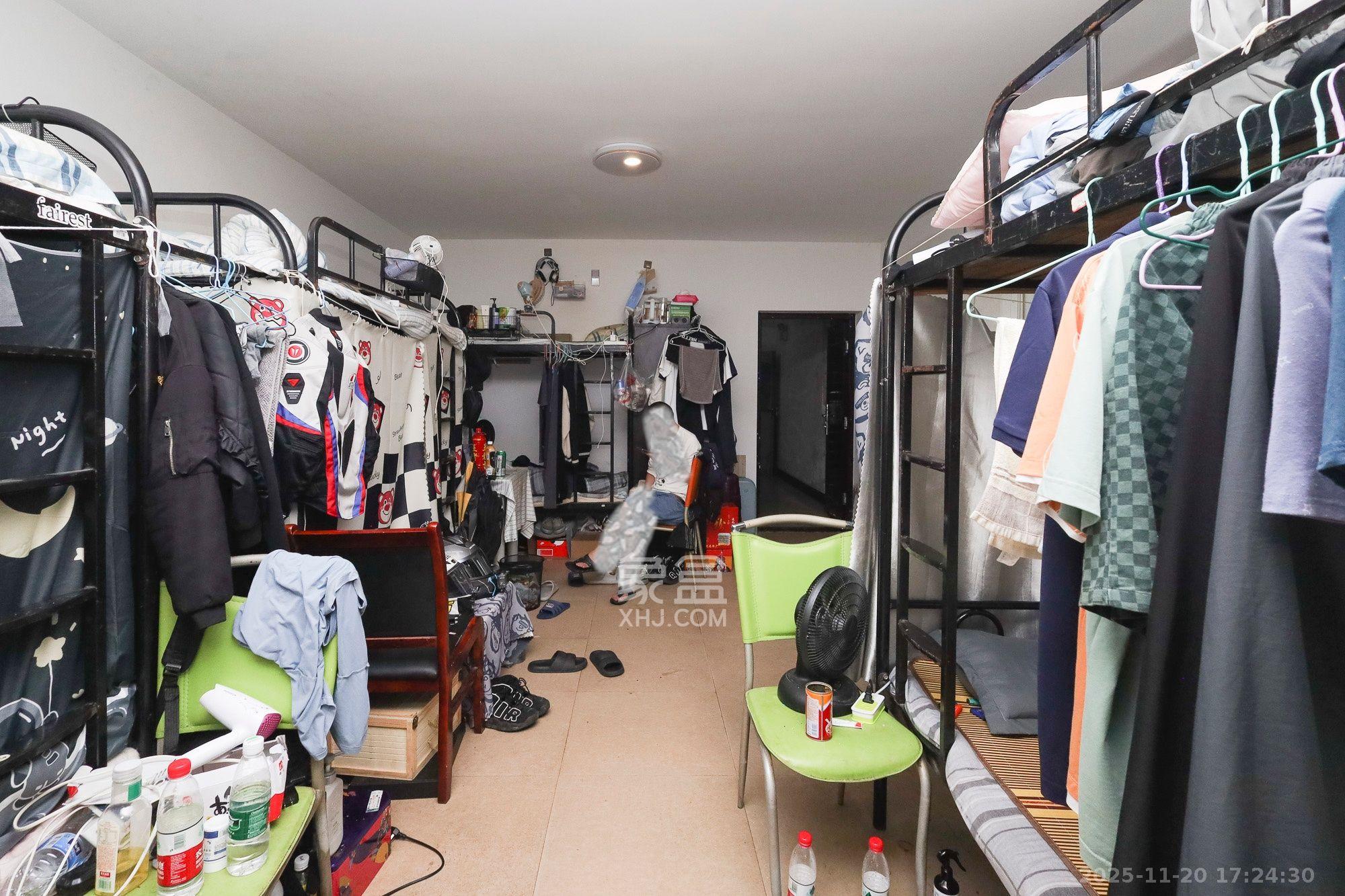 德润园  2室2厅1卫    1700.0元/月室内图